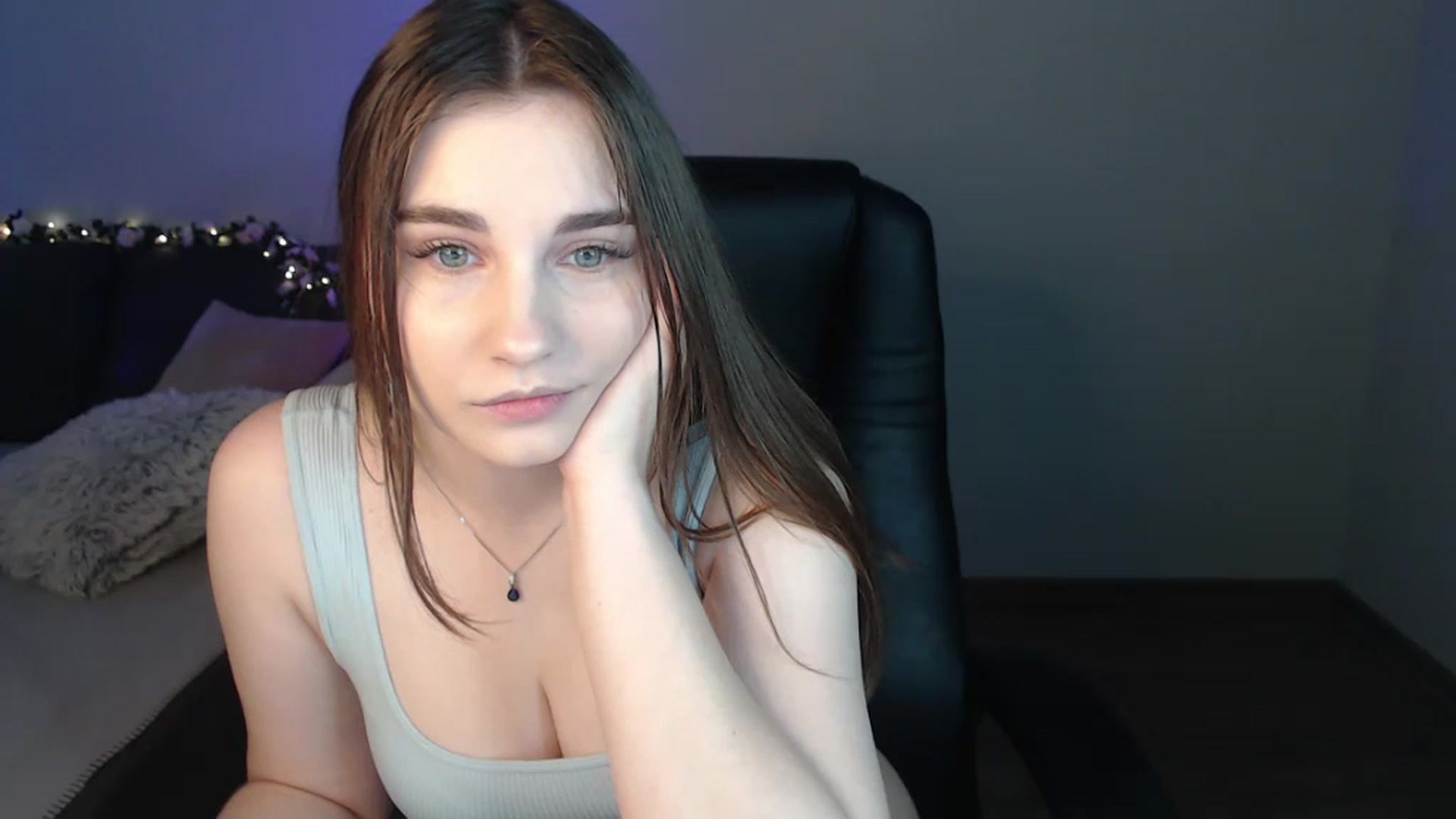 Gallery image thumbnail from LaneyGrey's myfreecams stream on, 06/12/2024, 09:54 image 3 of 20