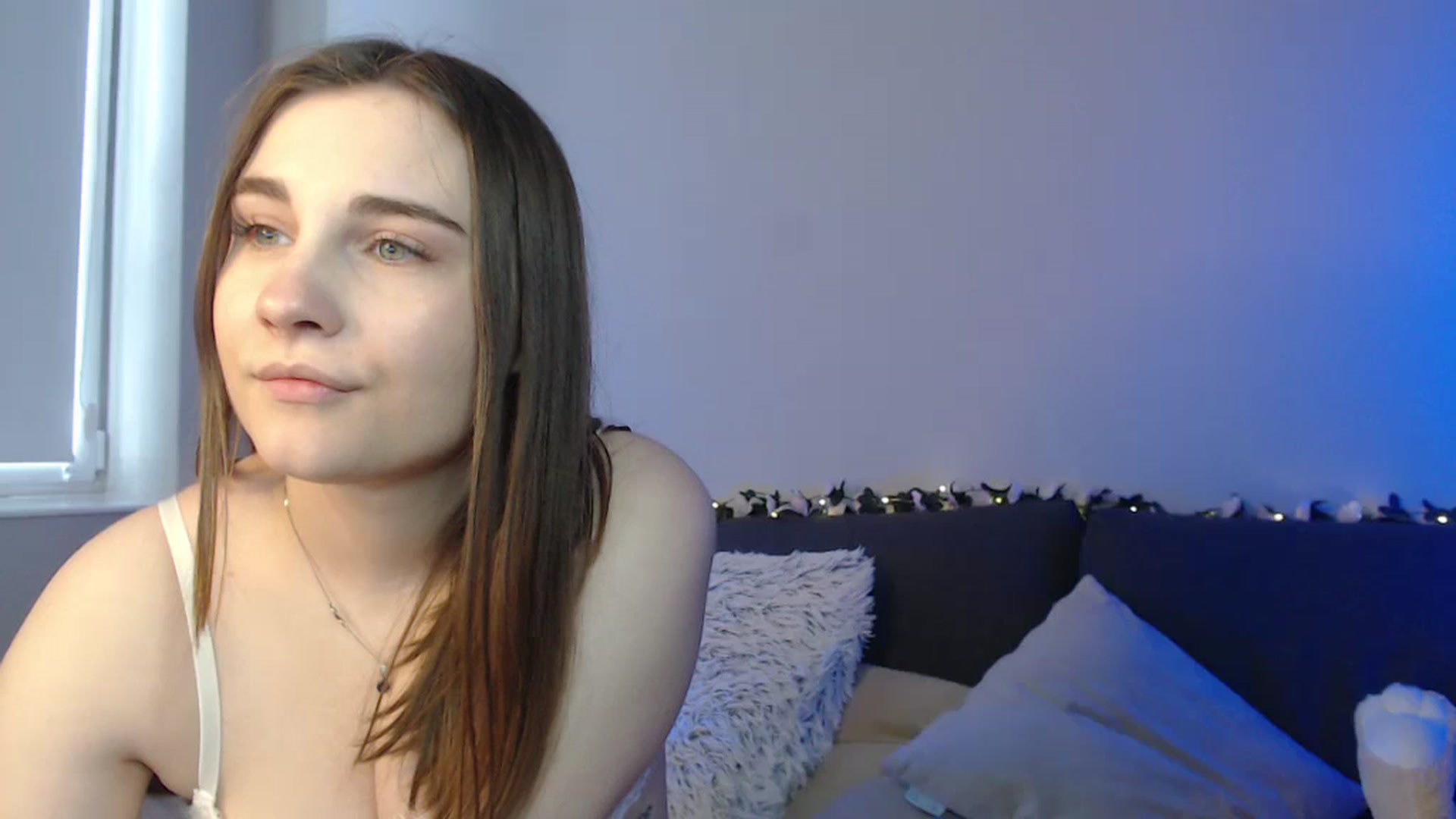 Gallery image thumbnail from LaneyGrey's myfreecams stream on, 06/20/2024, 11:29 image 9 of 20
