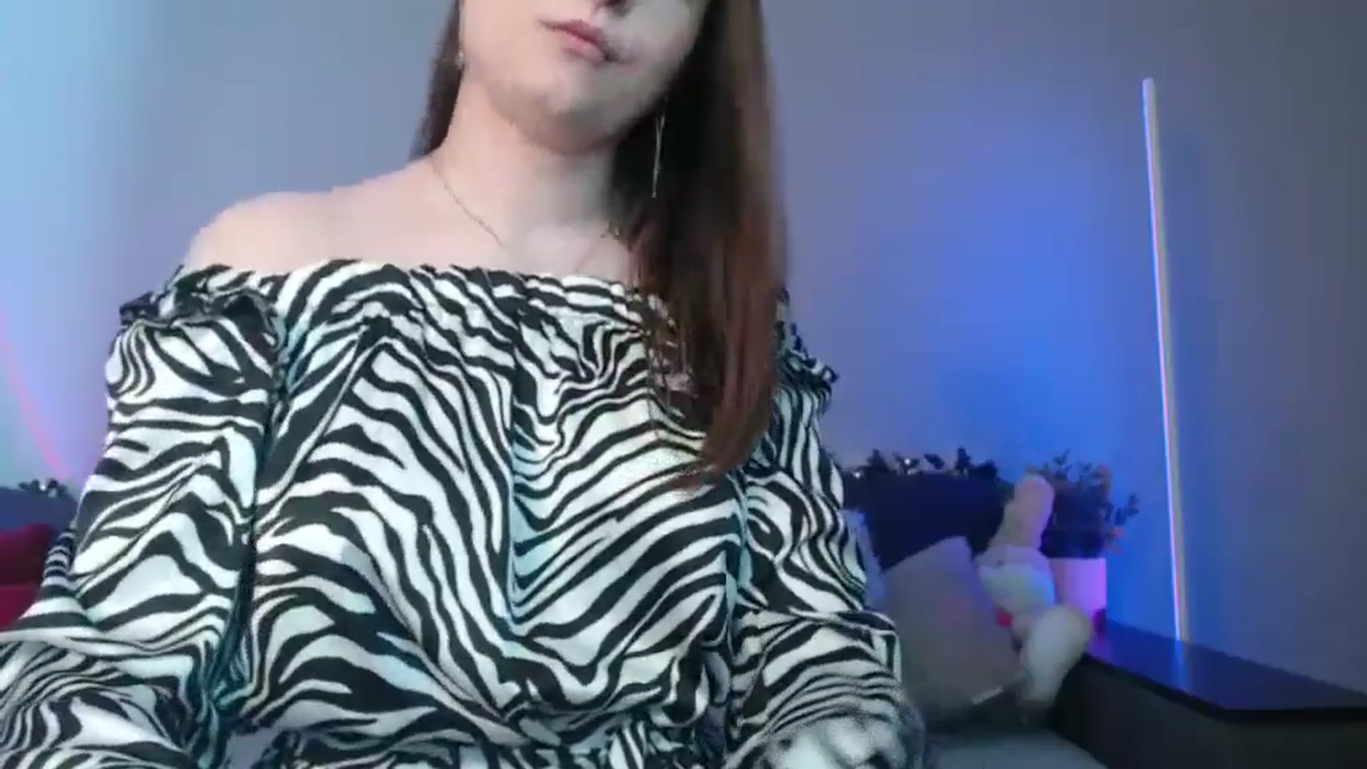 Gallery image thumbnail from LaneyGrey's myfreecams stream on, 06/21/2024, 09:44 image 10 of 20