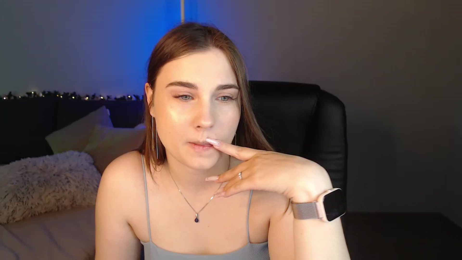 Gallery image thumbnail from LaneyGrey's myfreecams stream on, 06/22/2024, 09:08 image 1 of 20