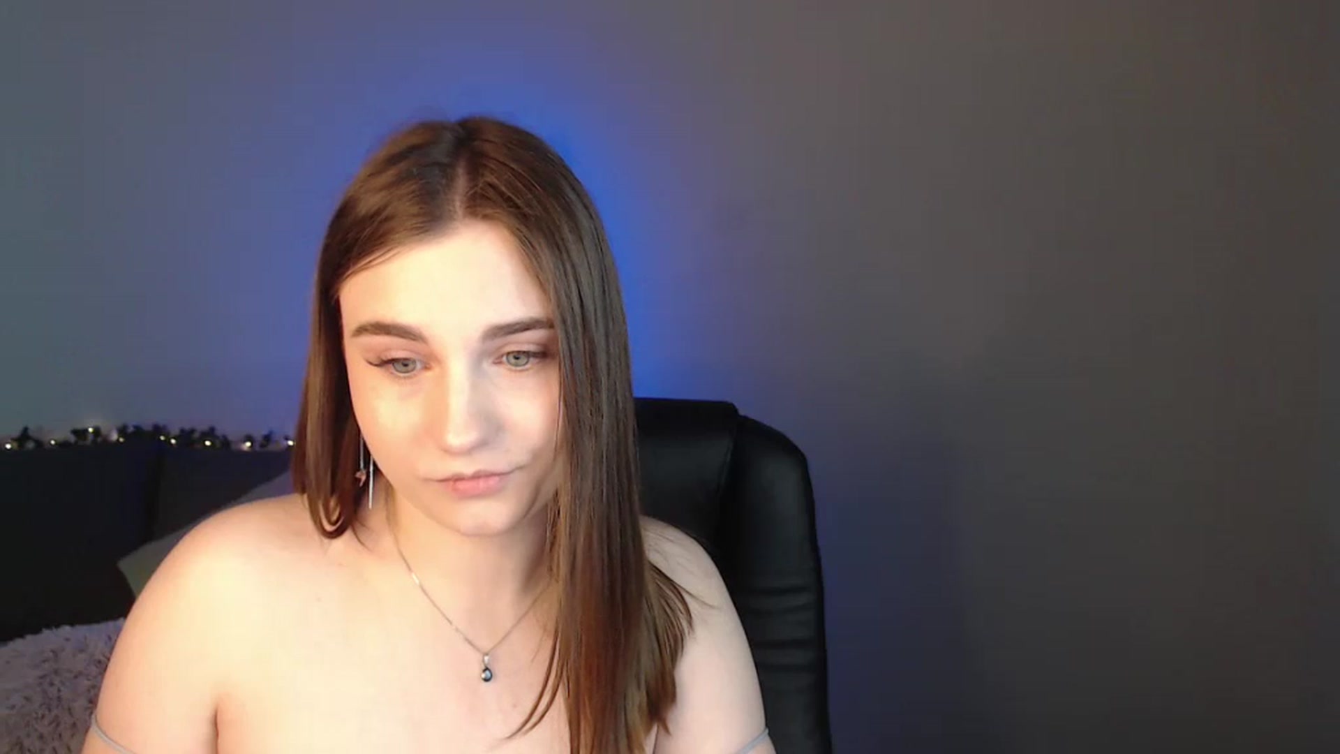 Gallery image thumbnail from LaneyGrey's myfreecams stream on, 06/22/2024, 09:08 image 18 of 20