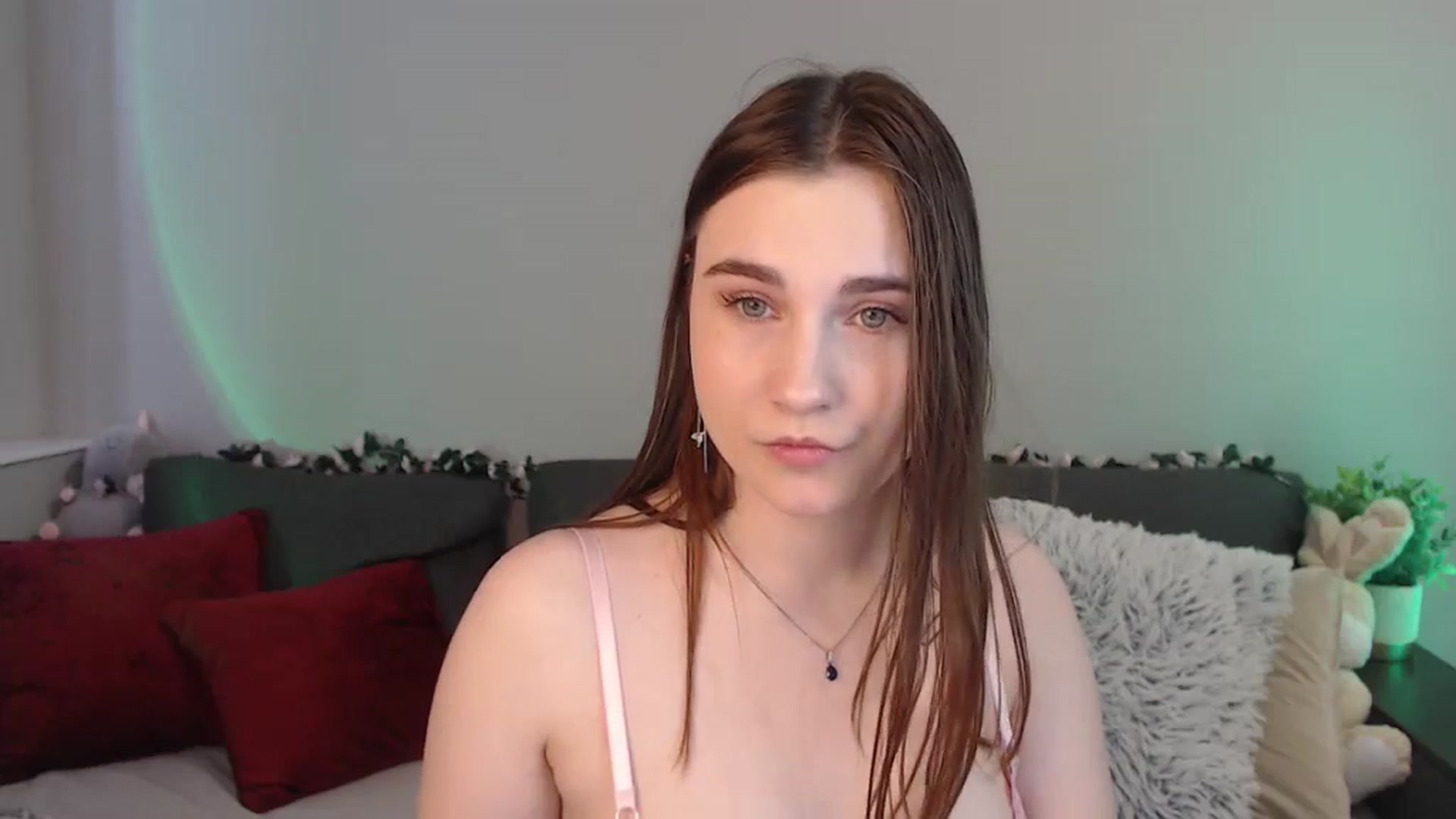 Gallery image thumbnail from LaneyGrey's myfreecams stream on, 06/23/2024, 09:37 image 17 of 20