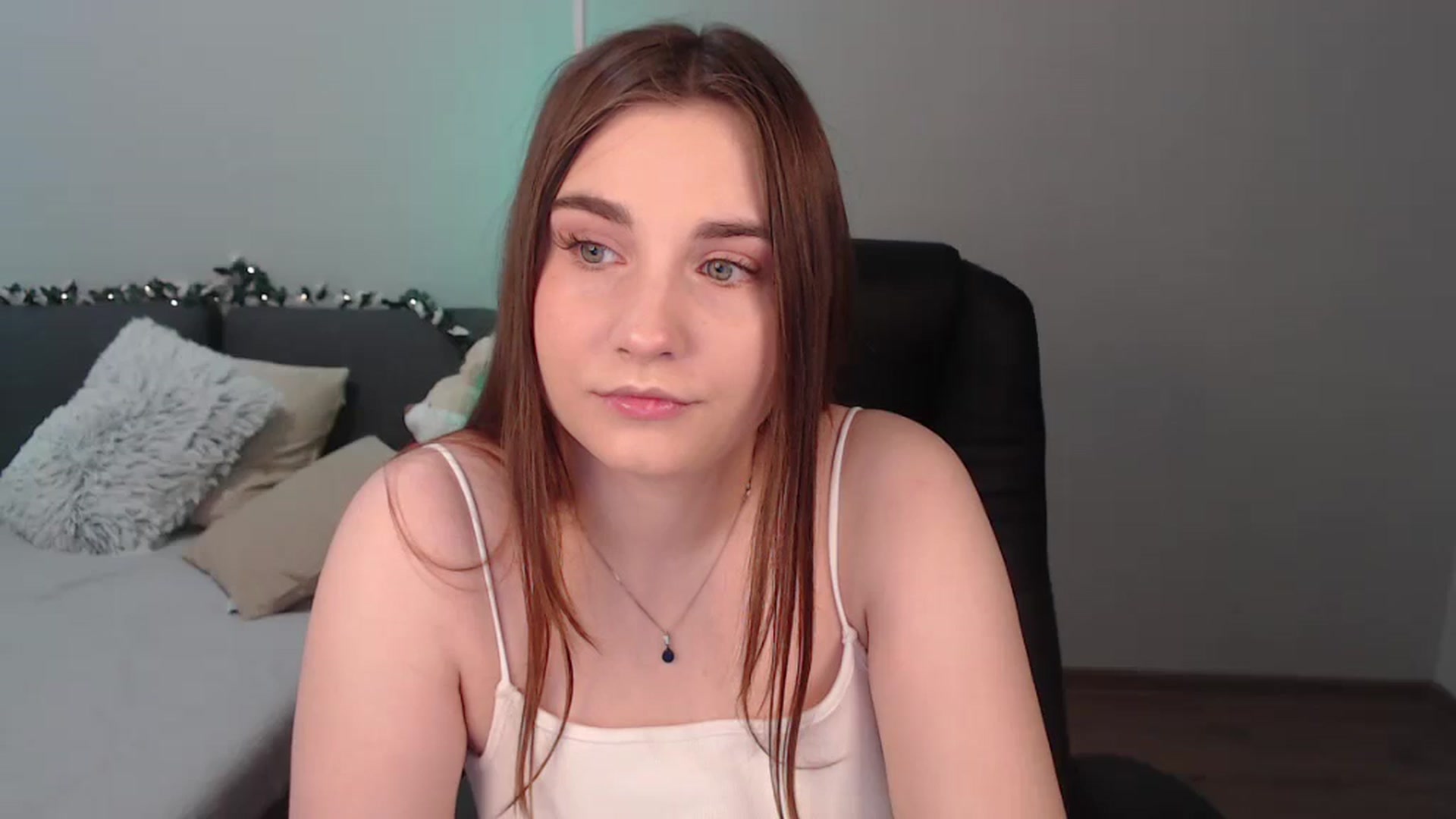 Gallery image thumbnail from LaneyGrey's myfreecams stream on, 06/24/2024, 09:55 image 2 of 20