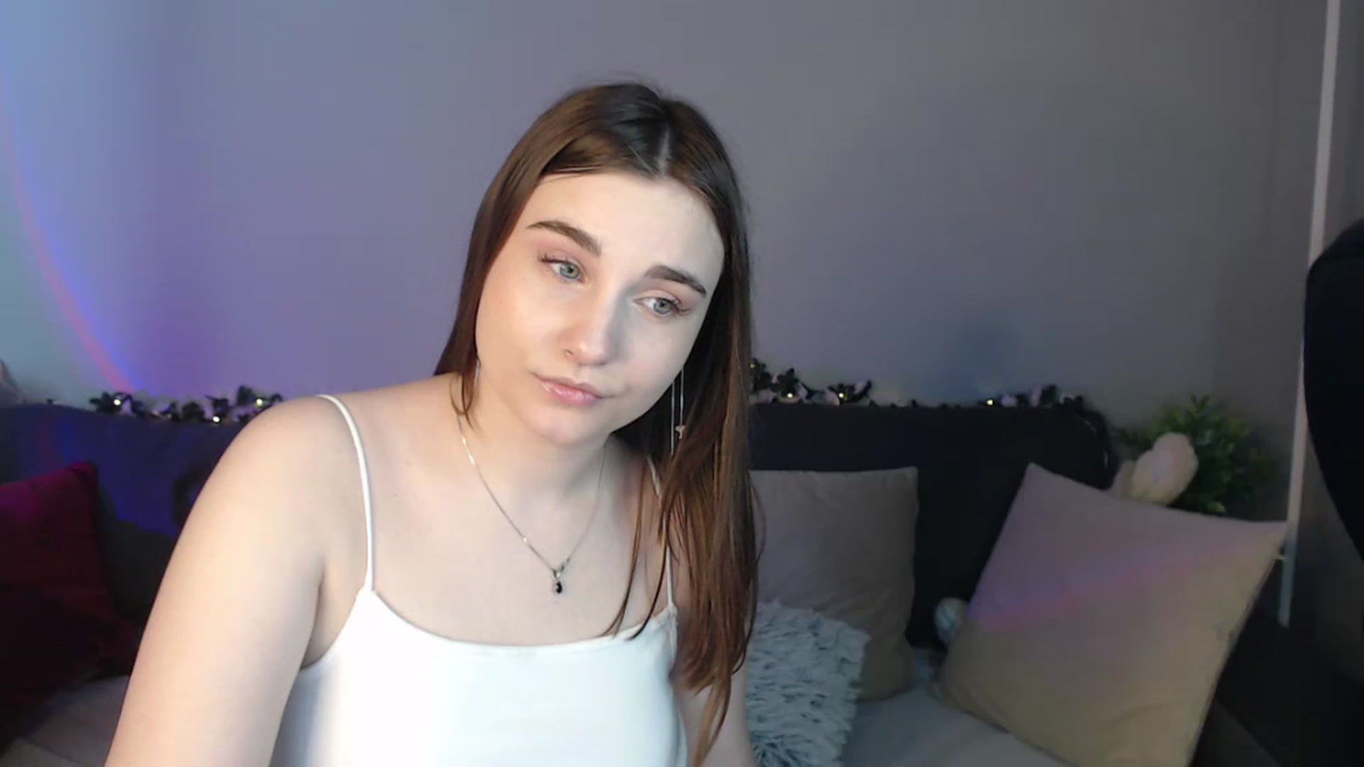 Gallery image thumbnail from LaneyGrey's myfreecams stream on, 06/24/2024, 11:38 image 1 of 20