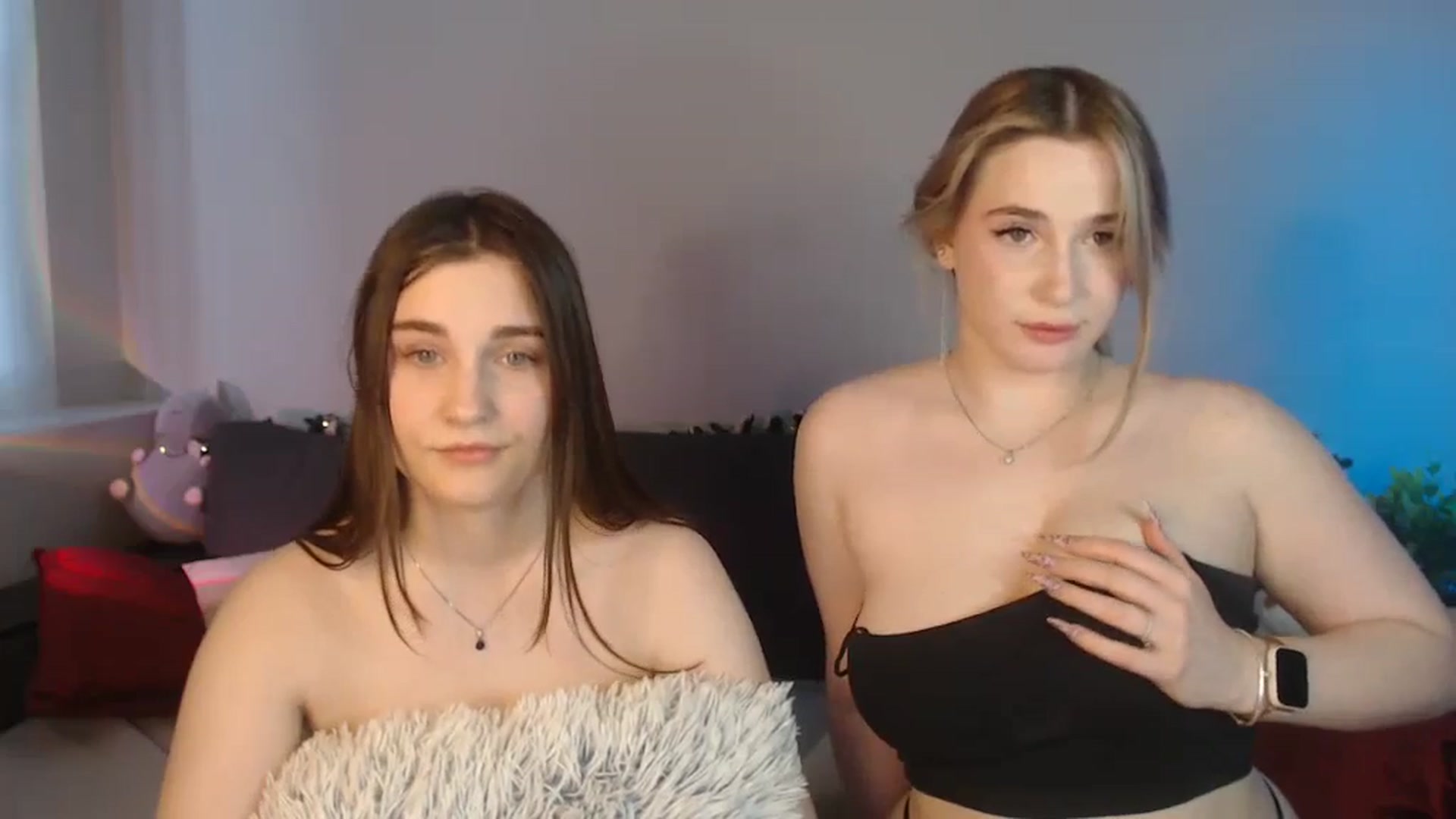Gallery image thumbnail from LaneyGrey's myfreecams stream on, 06/26/2024, 13:13 image 13 of 20