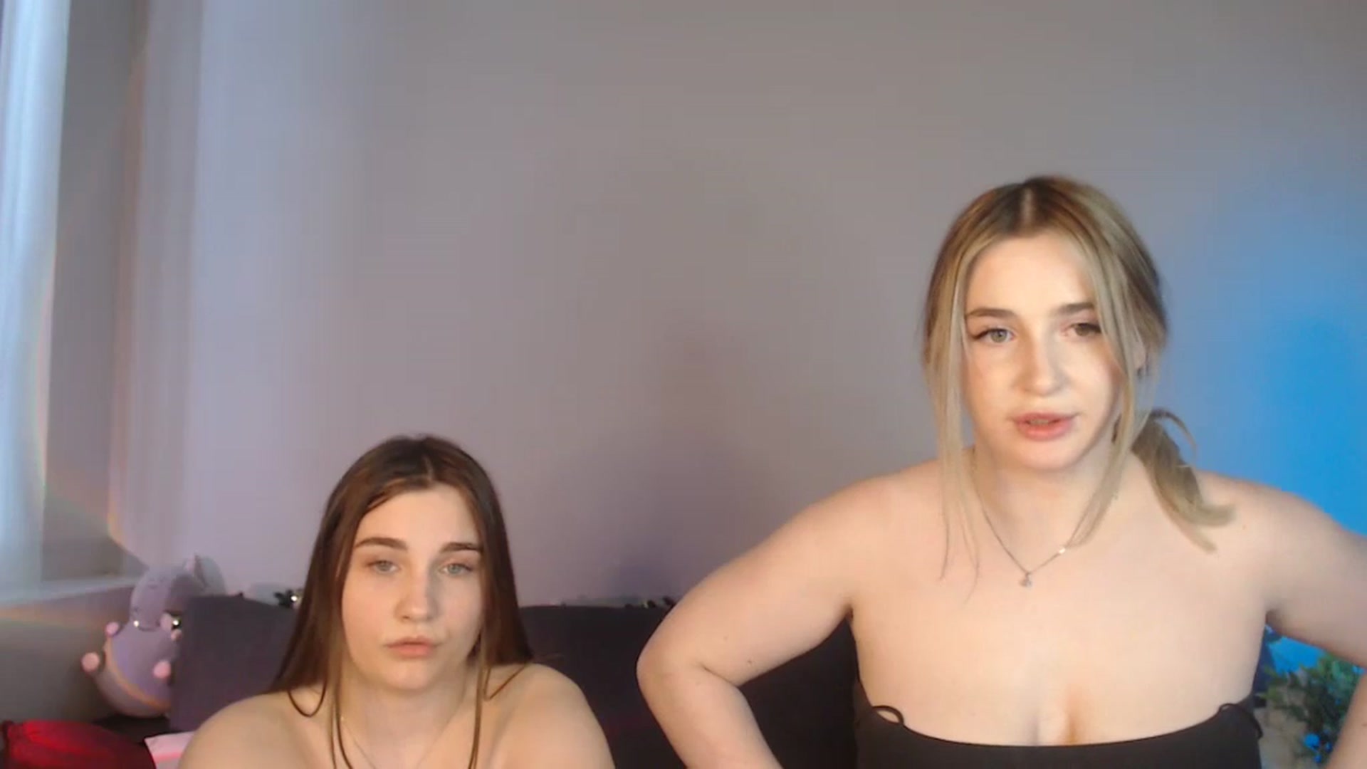 Gallery image thumbnail from LaneyGrey's myfreecams stream on, 06/26/2024, 13:13 image 10 of 20