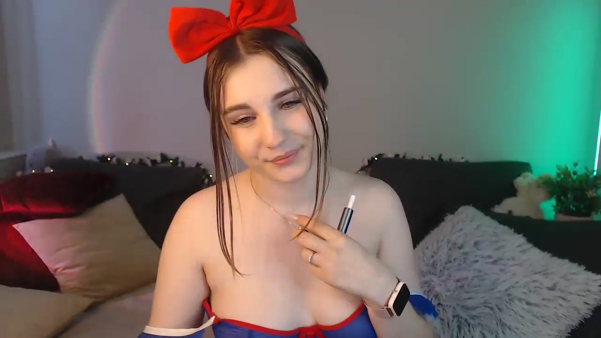 Gallery image thumbnail from LaneyGrey's myfreecams stream on, 06/29/2024, 12:23 image 2 of 20