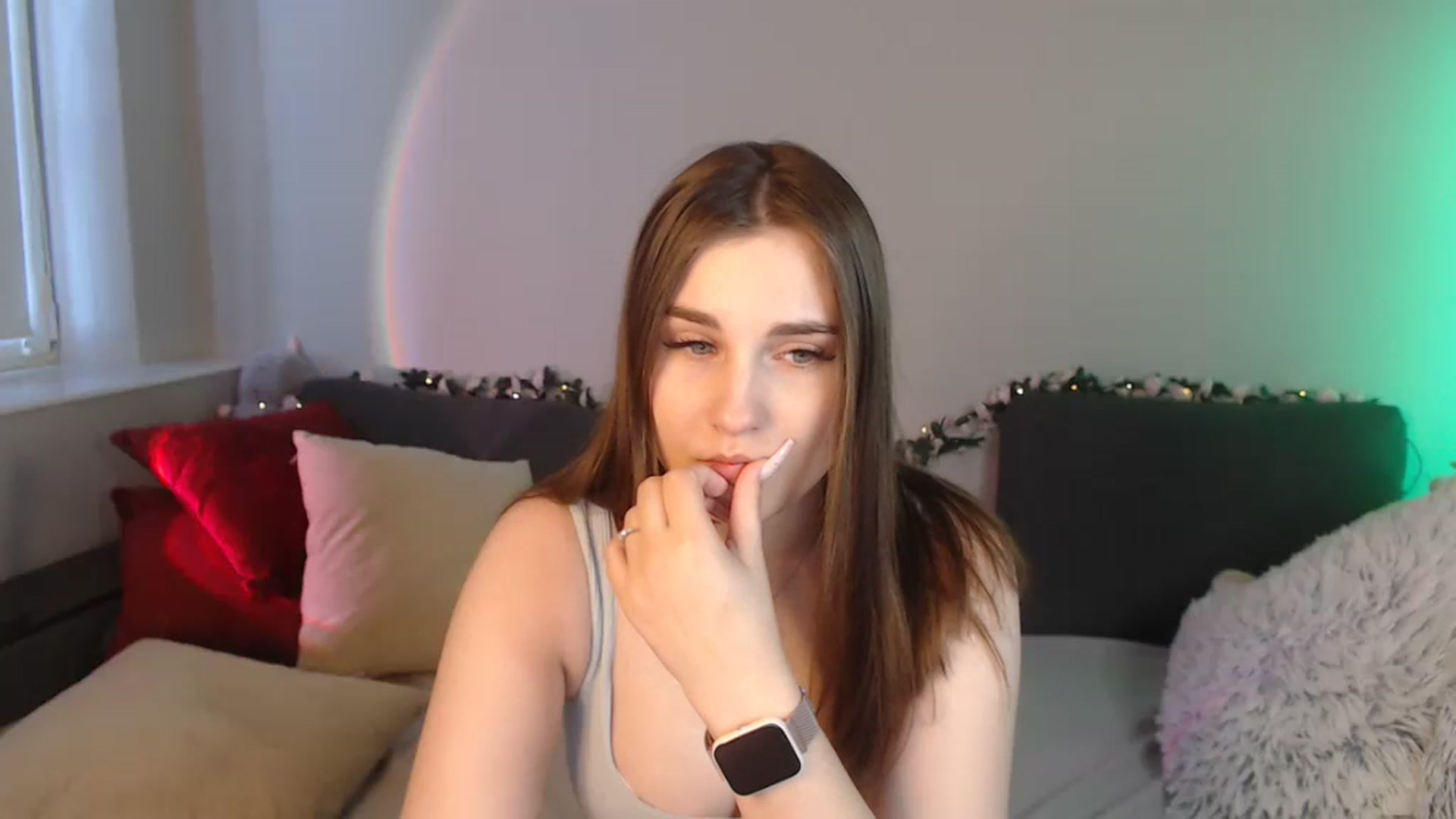 Gallery image thumbnail from LaneyGrey's myfreecams stream on, 06/30/2024, 13:32 image 6 of 20