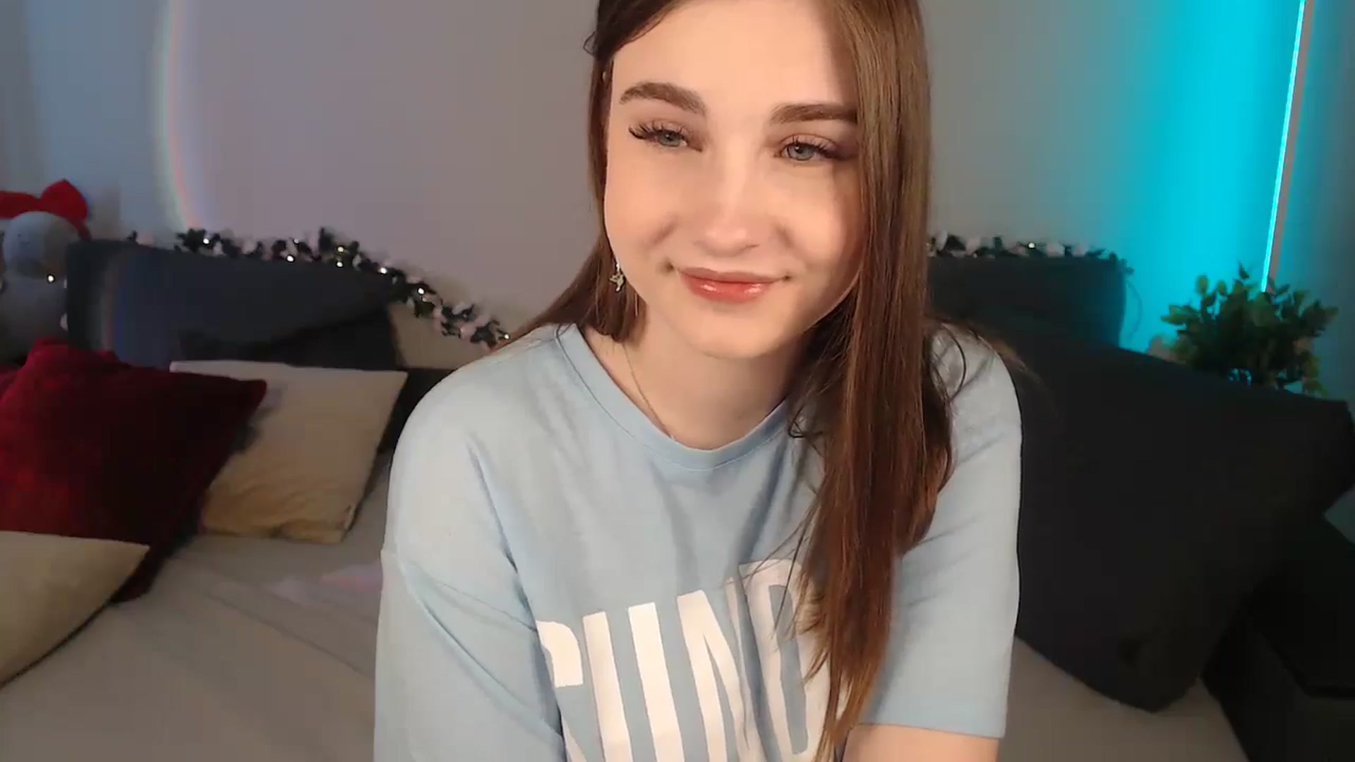 Gallery image thumbnail from LaneyGrey's myfreecams stream on, 07/02/2024, 08:28 image 8 of 20