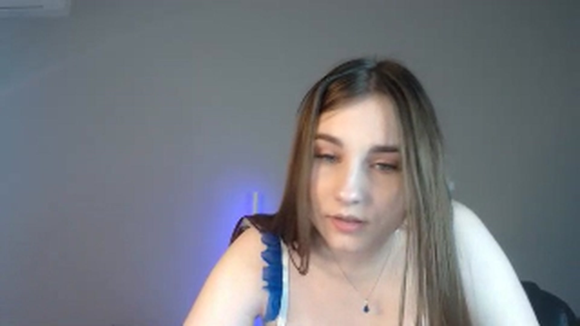 Gallery image thumbnail from LaneyGrey's myfreecams stream on, 07/06/2024, 09:45 image 19 of 20