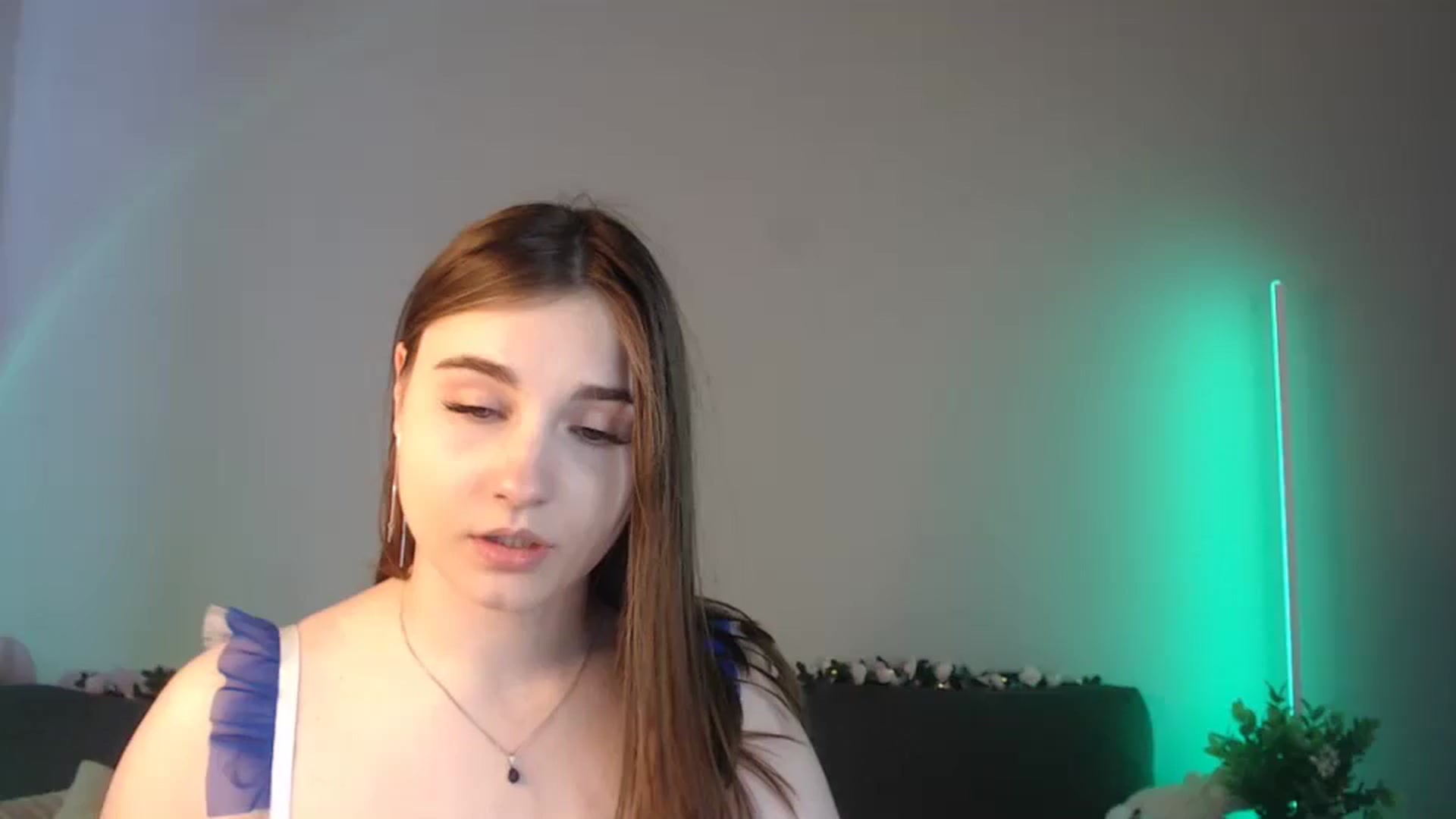 Gallery image thumbnail from LaneyGrey's myfreecams stream on, 07/06/2024, 12:35 image 1 of 20