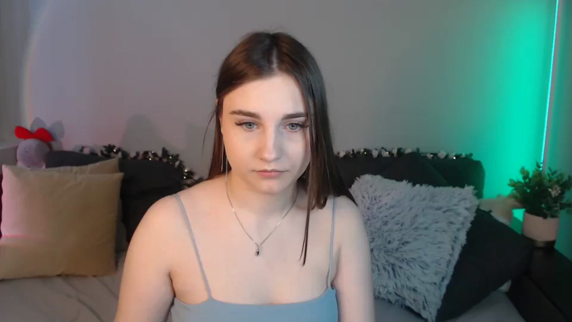 Gallery image thumbnail from LaneyGrey's myfreecams stream on, 07/07/2024, 09:46 image 1 of 20