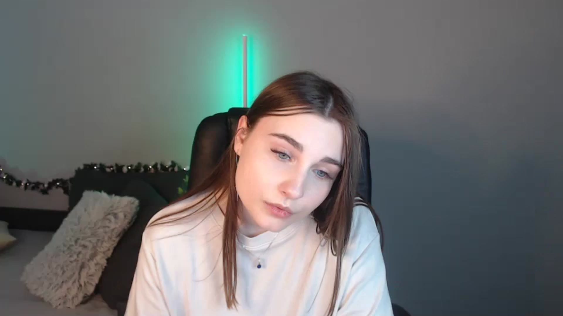 Gallery image thumbnail from LaneyGrey's myfreecams stream on, 07/09/2024, 11:56 image 1 of 20