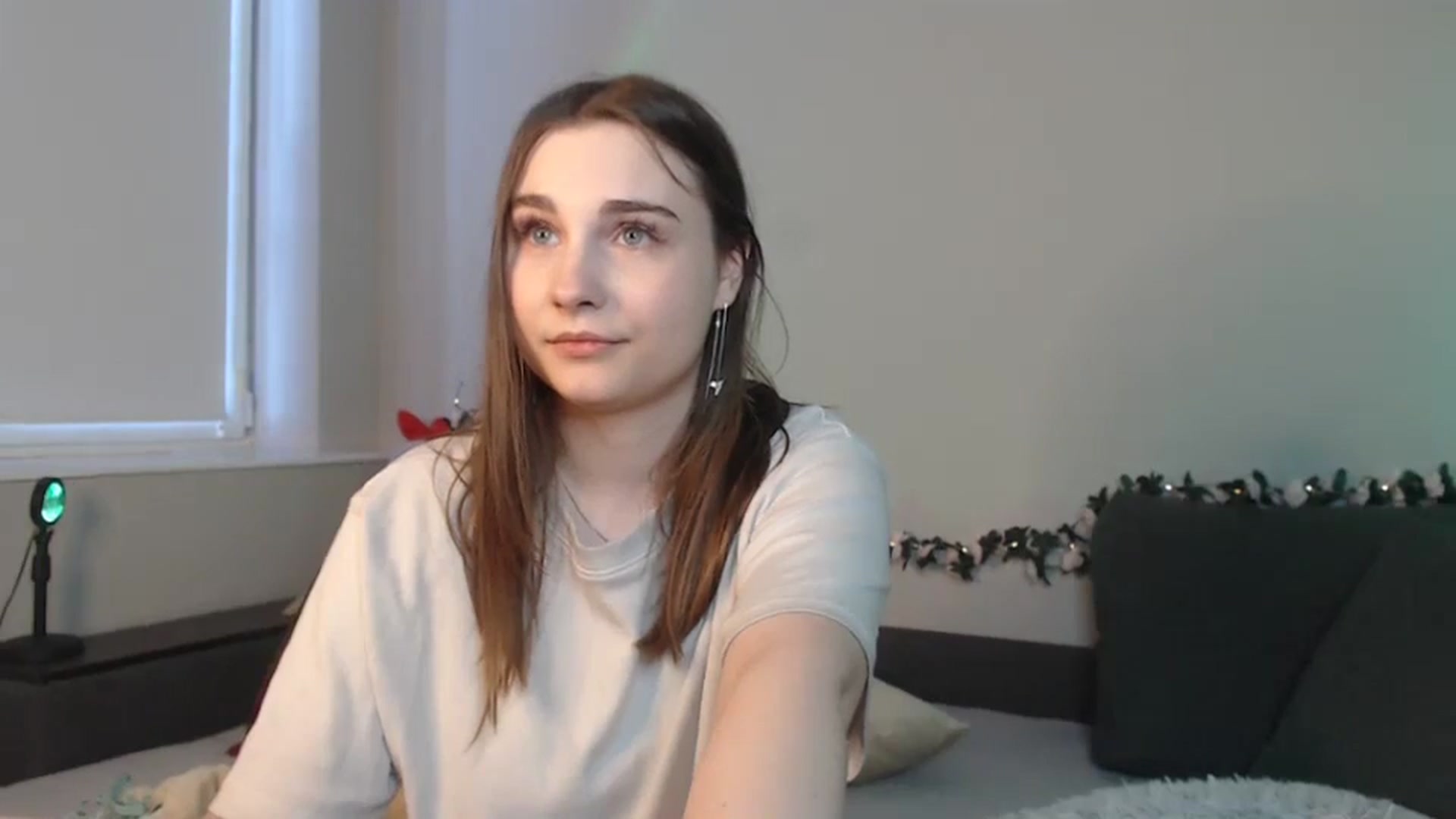 Gallery image thumbnail from LaneyGrey's myfreecams stream on, 07/09/2024, 13:09 image 4 of 20