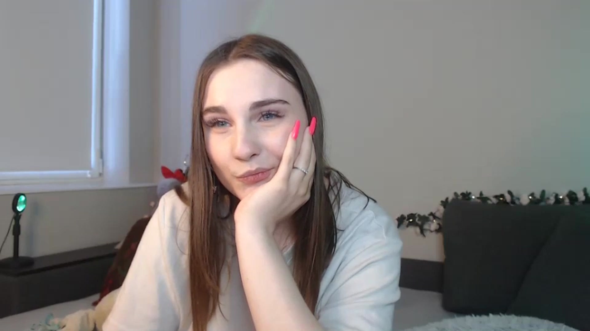 Gallery image thumbnail from LaneyGrey's myfreecams stream on, 07/09/2024, 13:09 image 11 of 20