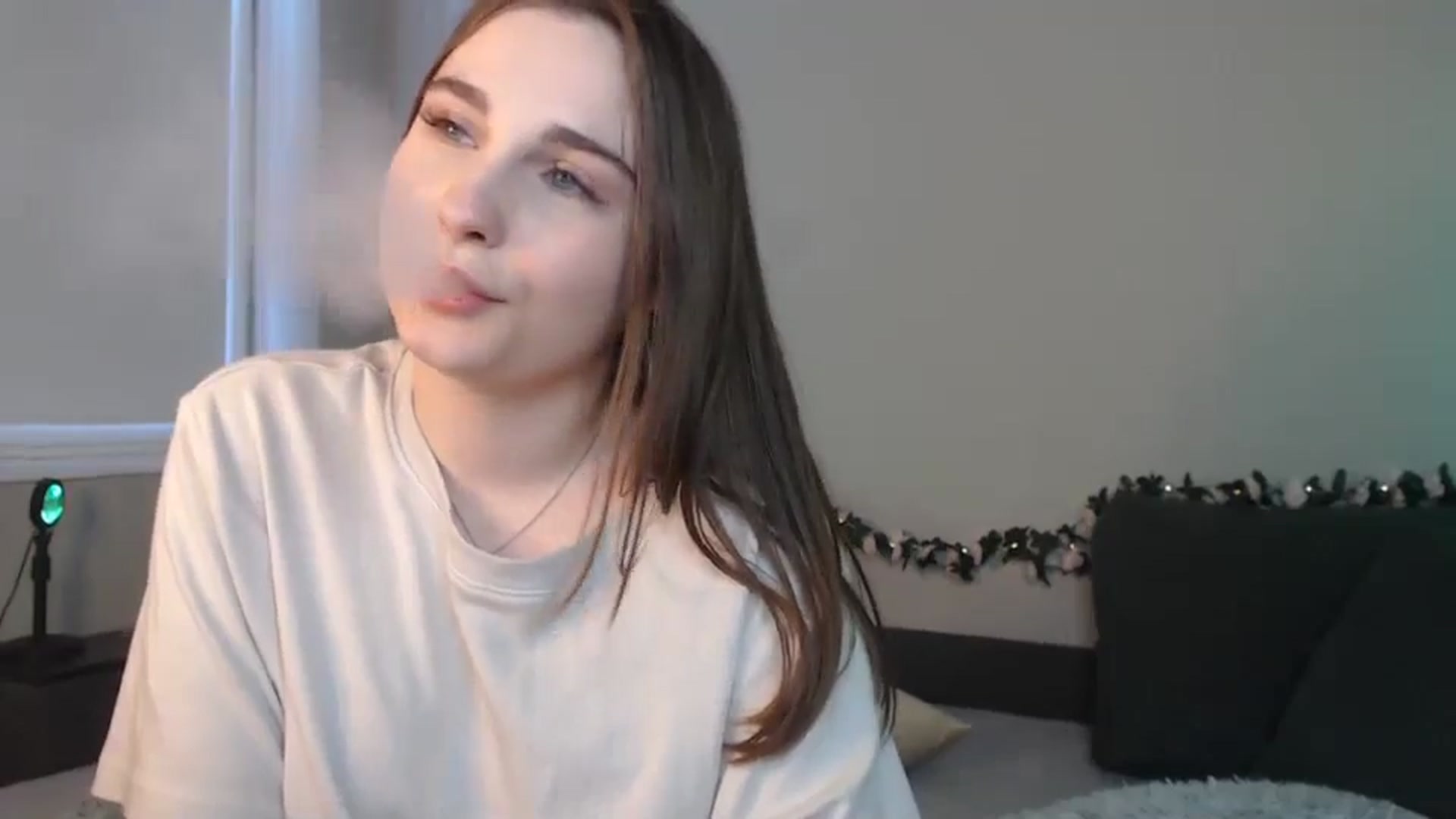 Gallery image thumbnail from LaneyGrey's myfreecams stream on, 07/09/2024, 13:09 image 13 of 20
