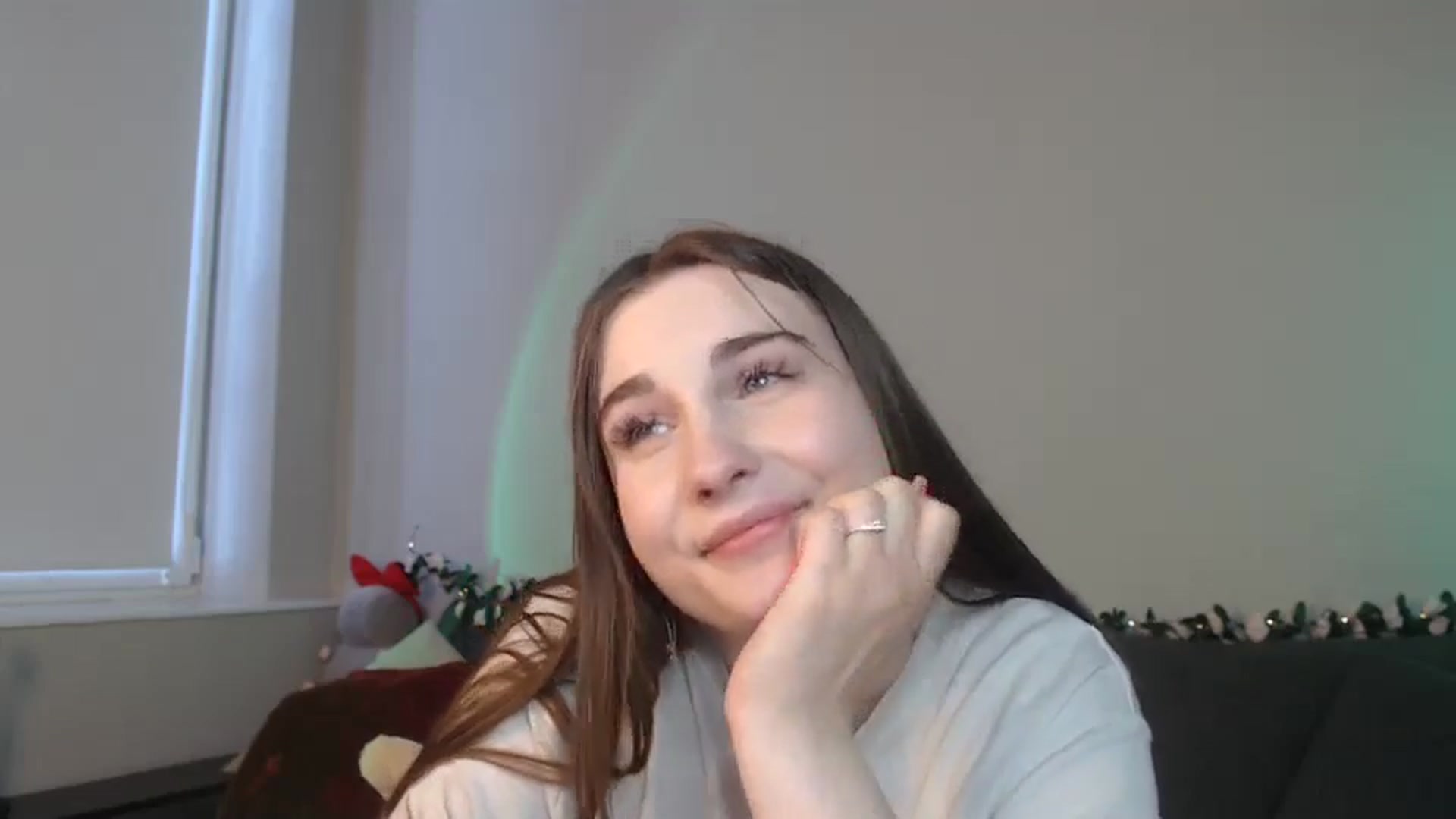 Gallery image thumbnail from LaneyGrey's myfreecams stream on, 07/09/2024, 13:09 image 18 of 20