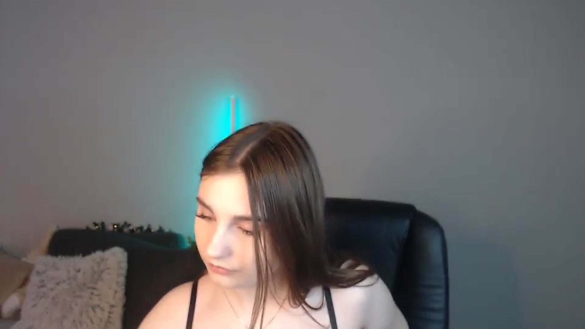 Gallery image thumbnail from LaneyGrey's myfreecams stream on, 07/19/2024, 09:08 image 8 of 20