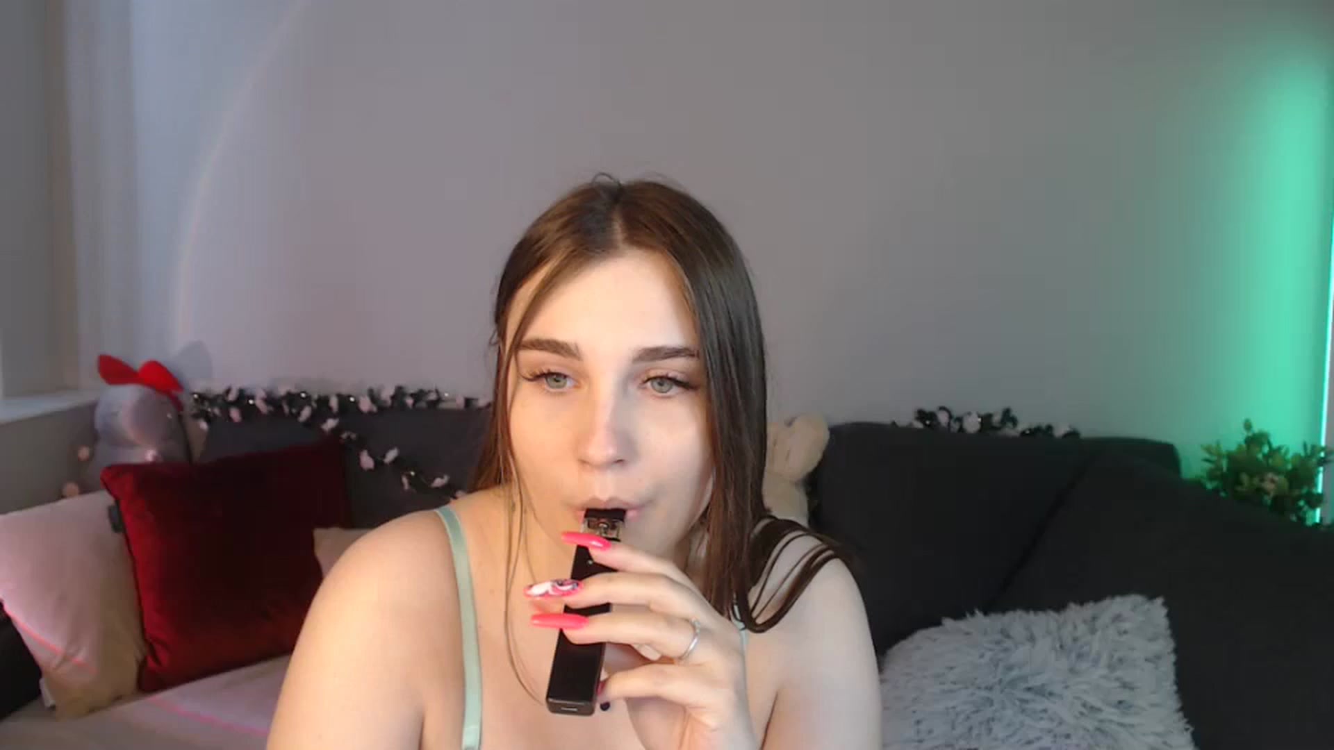 Gallery image thumbnail from LaneyGrey's myfreecams stream on, 07/20/2024, 13:28 image 1 of 20