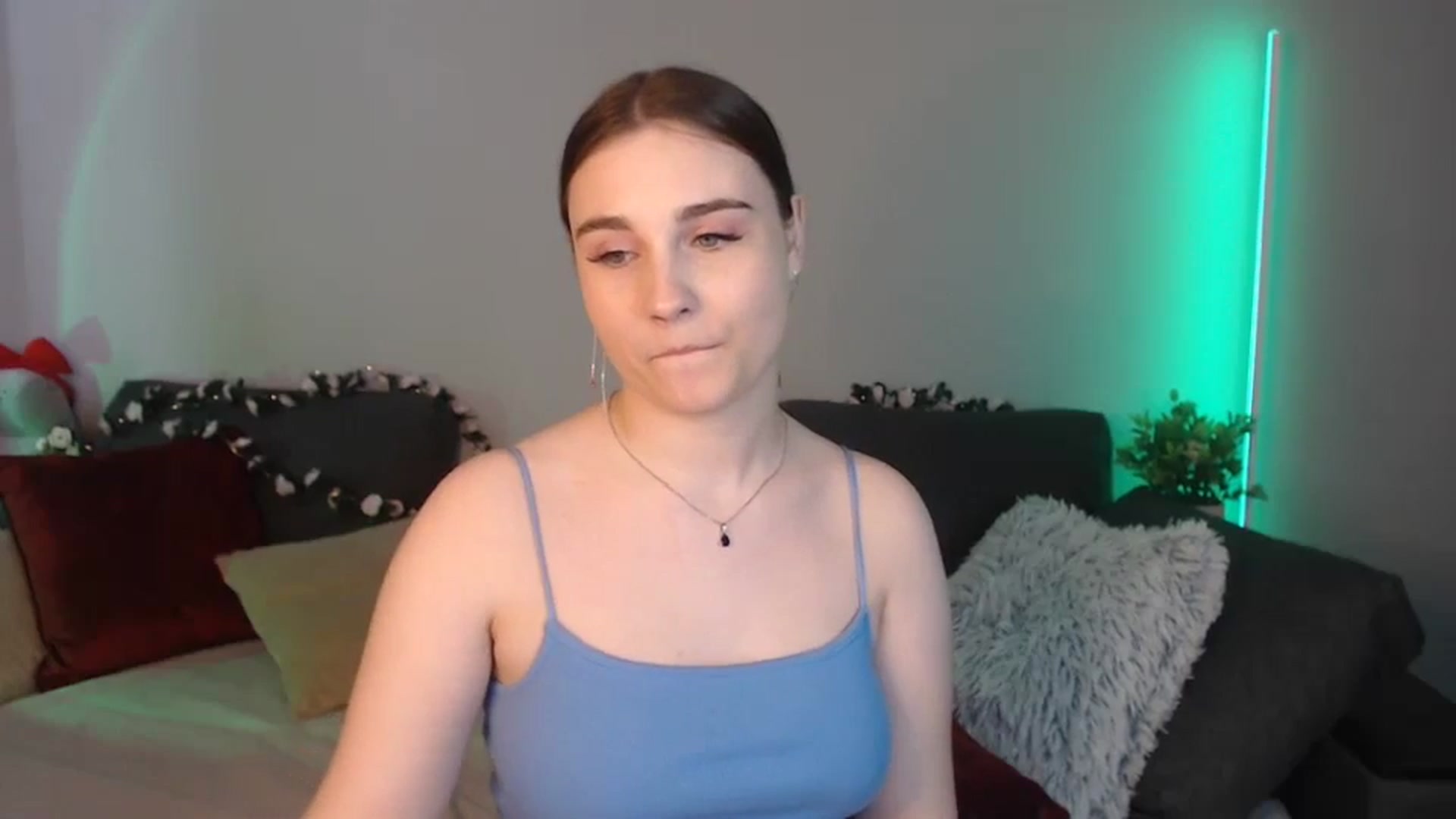 Gallery image thumbnail from LaneyGrey's myfreecams stream on, 07/21/2024, 13:23 image 19 of 20