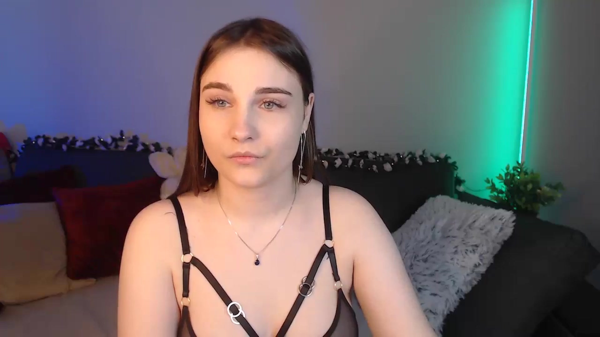 Gallery image thumbnail from LaneyGrey's myfreecams stream on, 07/28/2024, 12:38 image 3 of 20