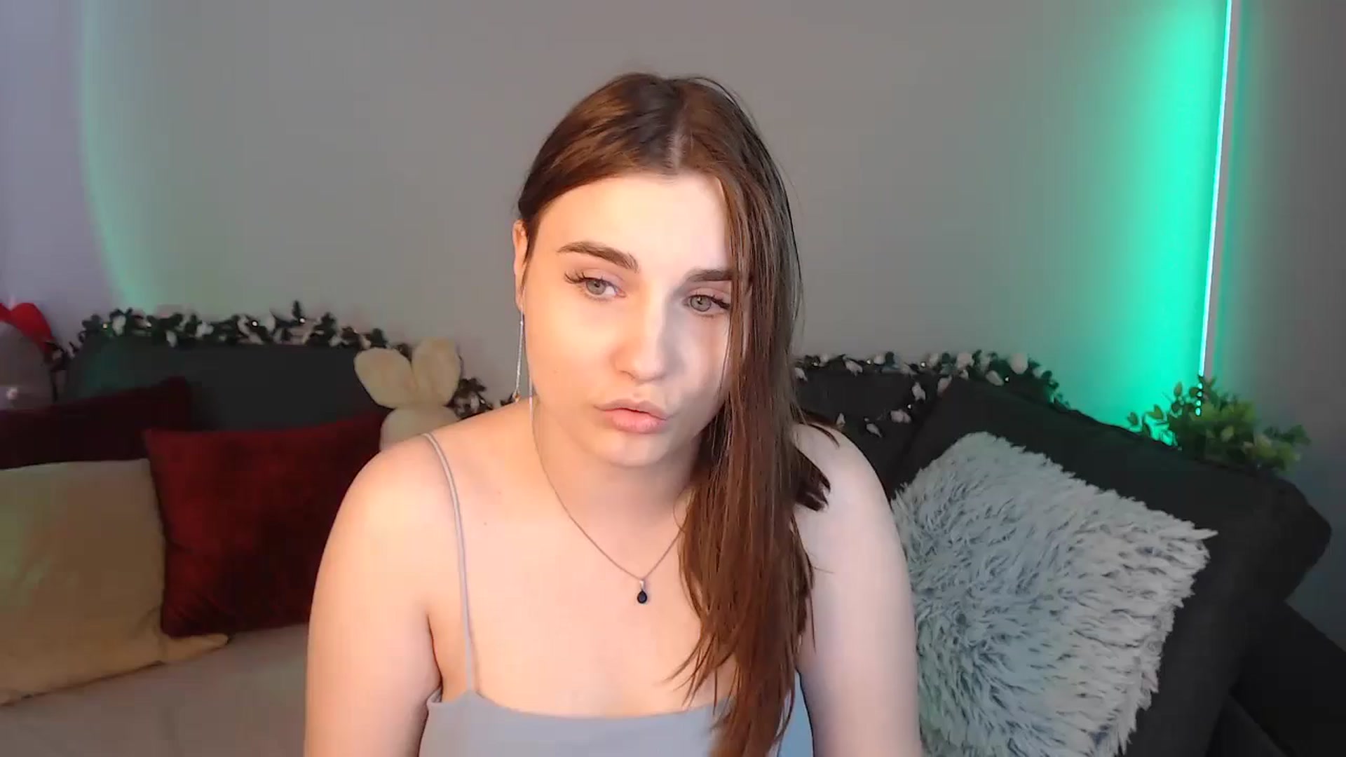 Gallery image thumbnail from LaneyGrey's myfreecams stream on, 07/29/2024, 13:00 image 1 of 20