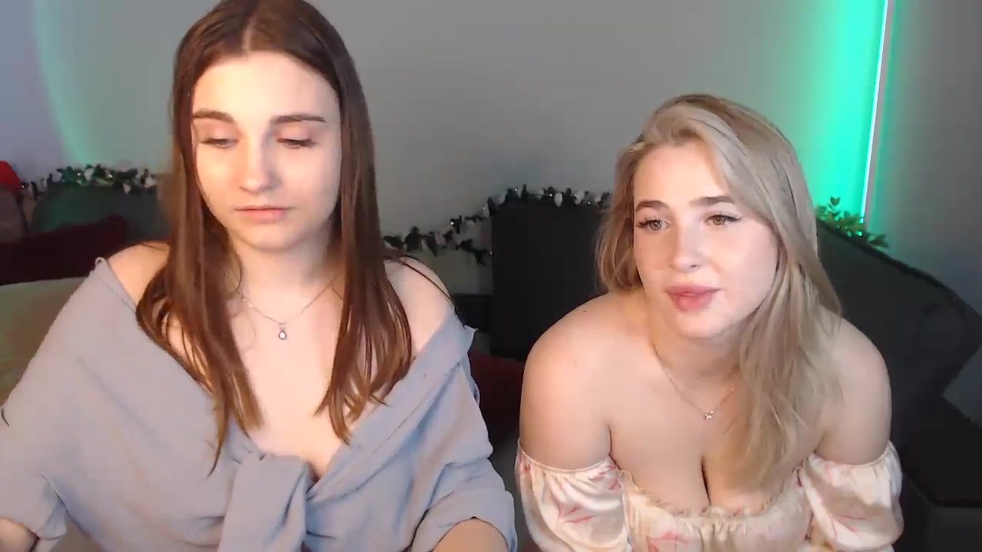 Gallery image thumbnail from LaneyGrey's myfreecams stream on, 07/29/2024, 13:55 image 13 of 20