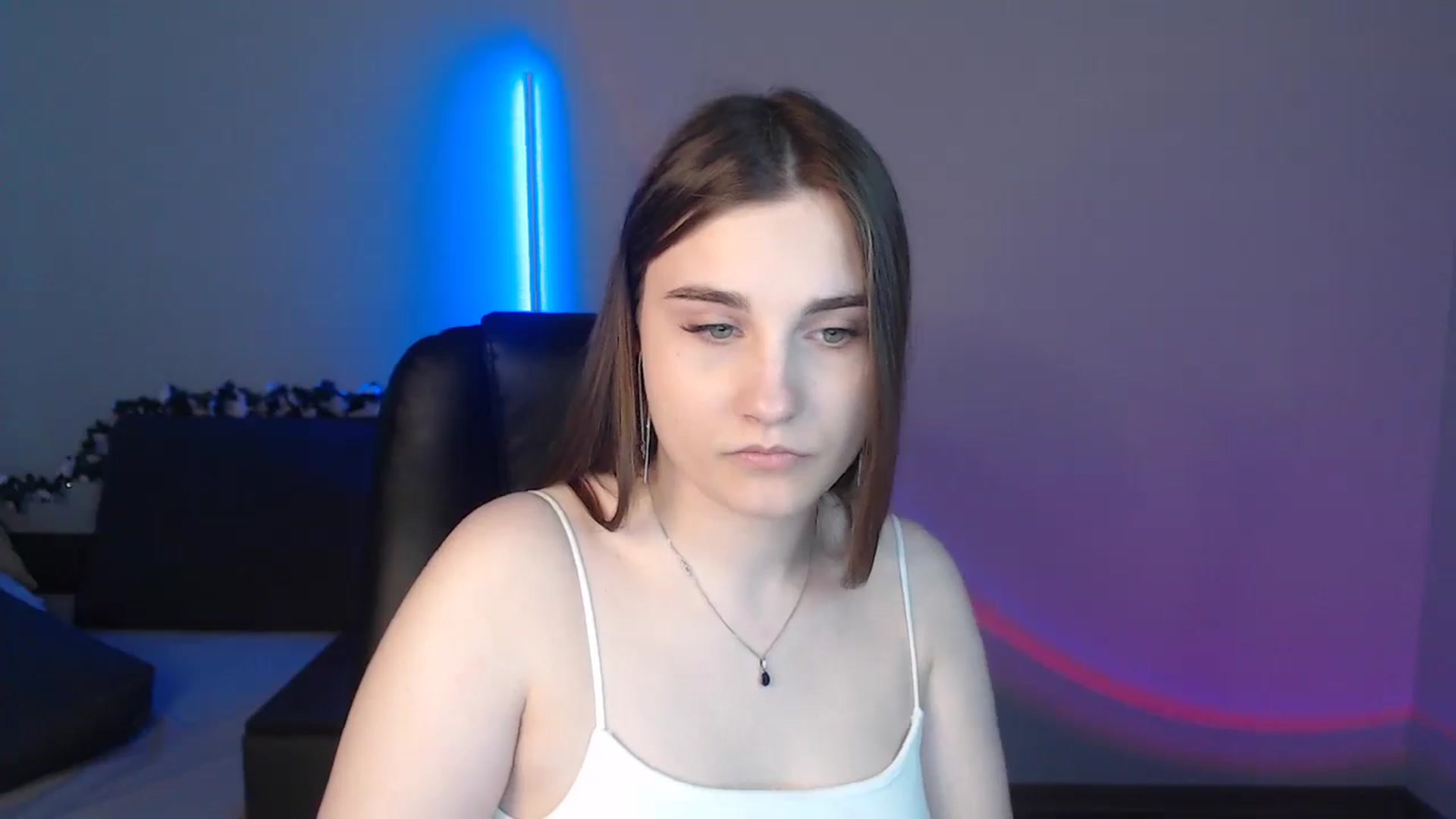 Gallery image thumbnail from LaneyGrey's myfreecams stream on, 08/05/2024, 10:04 image 16 of 20