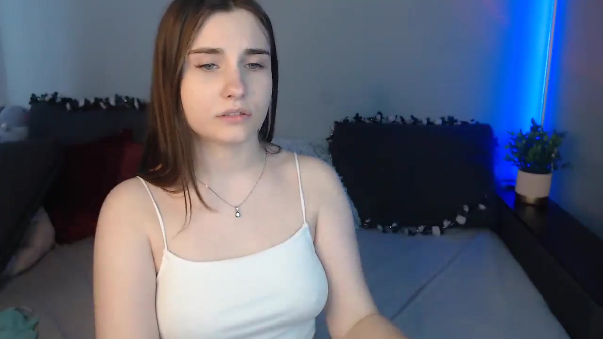 Gallery image thumbnail from LaneyGrey's myfreecams stream on, 08/05/2024, 13:26 image 16 of 20
