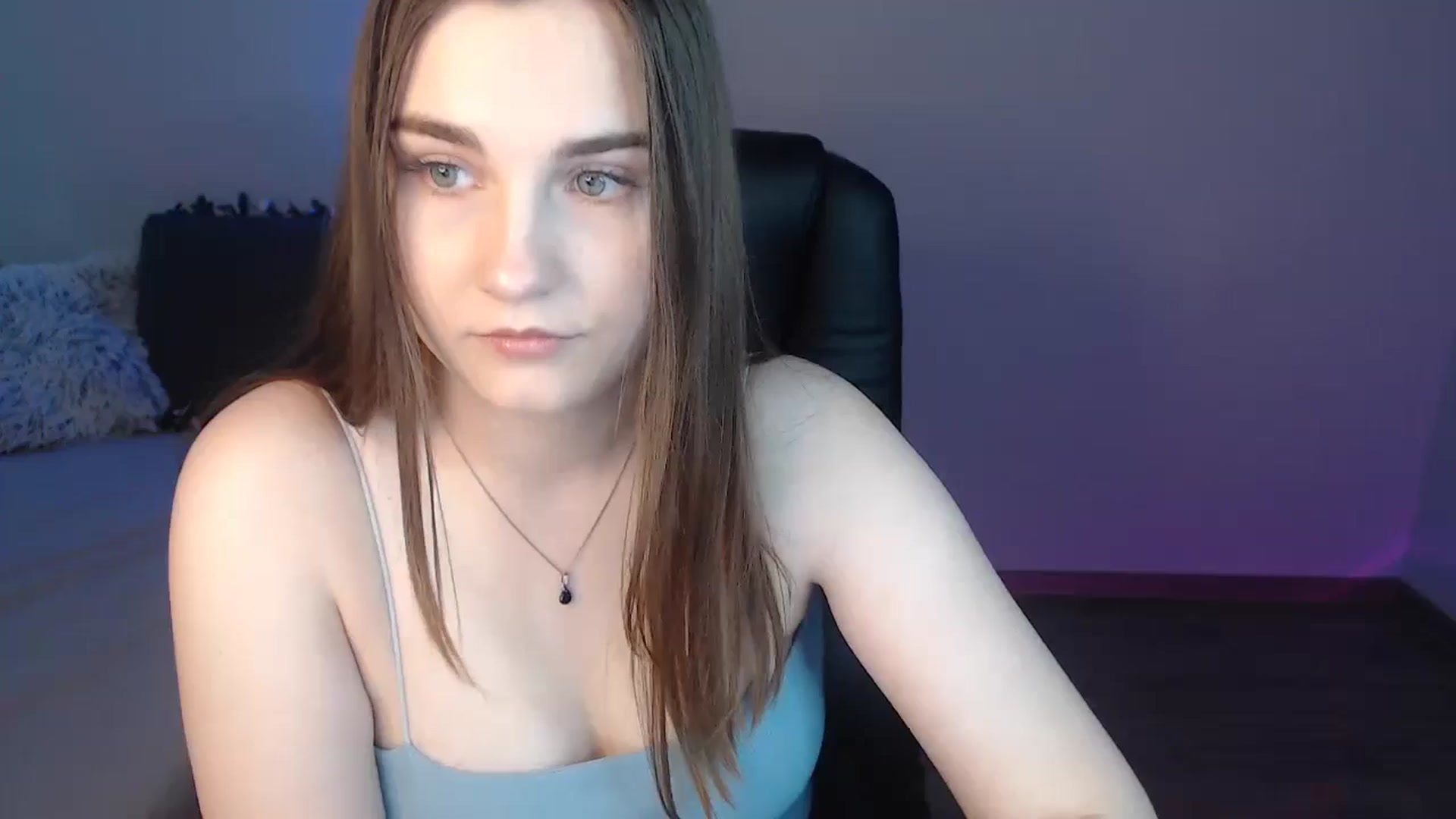 Gallery image thumbnail from LaneyGrey's myfreecams stream on, 08/06/2024, 09:21 image 1 of 20