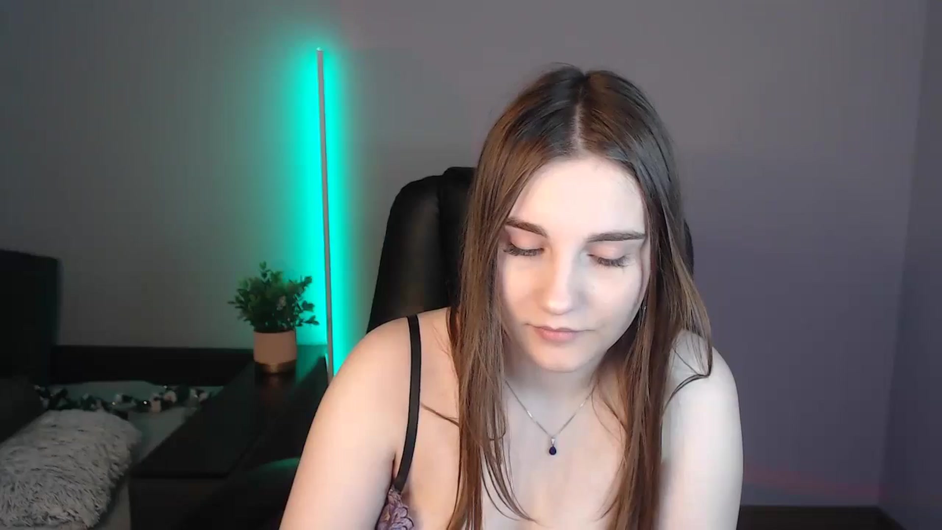 Gallery image thumbnail from LaneyGrey's myfreecams stream on, 08/07/2024, 09:39 image 14 of 20