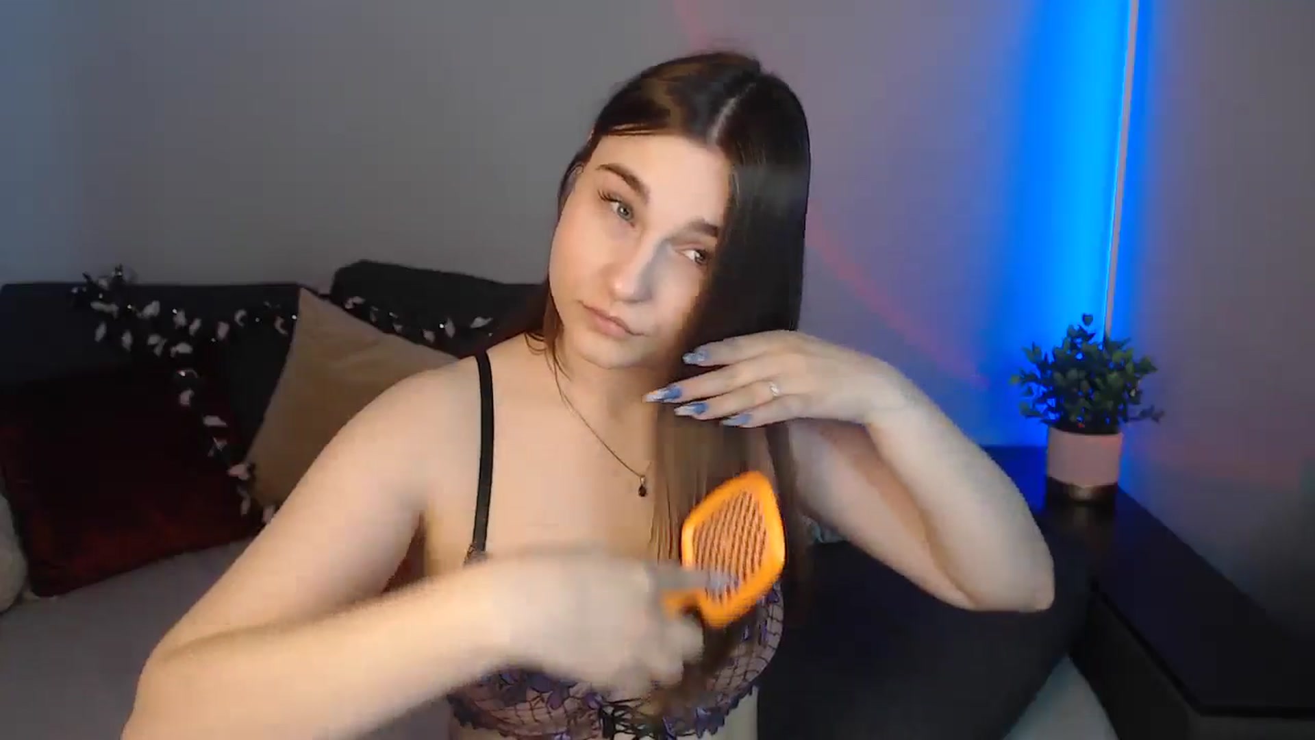 Gallery image thumbnail from LaneyGrey's myfreecams stream on, 08/07/2024, 11:02 image 3 of 20