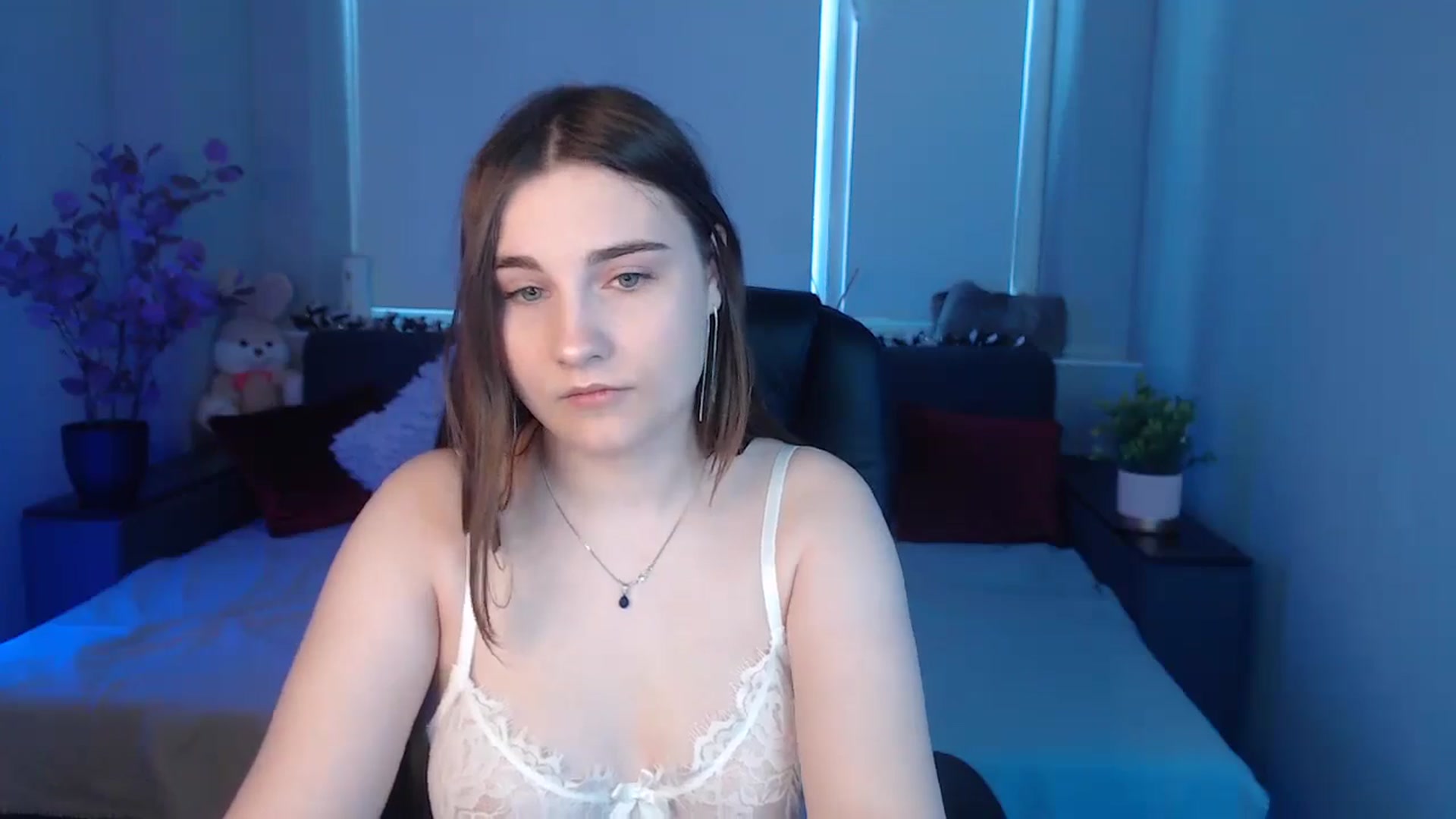 Gallery image thumbnail from LaneyGrey's myfreecams stream on, 08/09/2024, 09:02 image 14 of 20