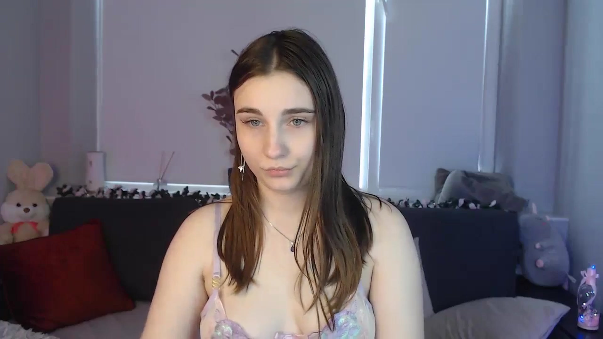 Gallery image thumbnail from LaneyGrey's myfreecams stream on, 08/10/2024, 13:10 image 2 of 20