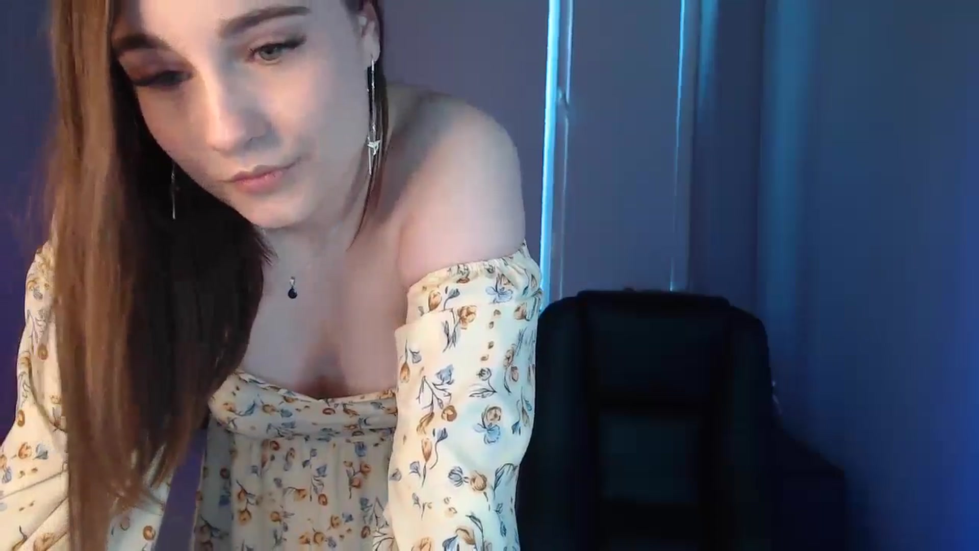 Gallery image thumbnail from LaneyGrey's myfreecams stream on, 08/11/2024, 09:05 image 15 of 20