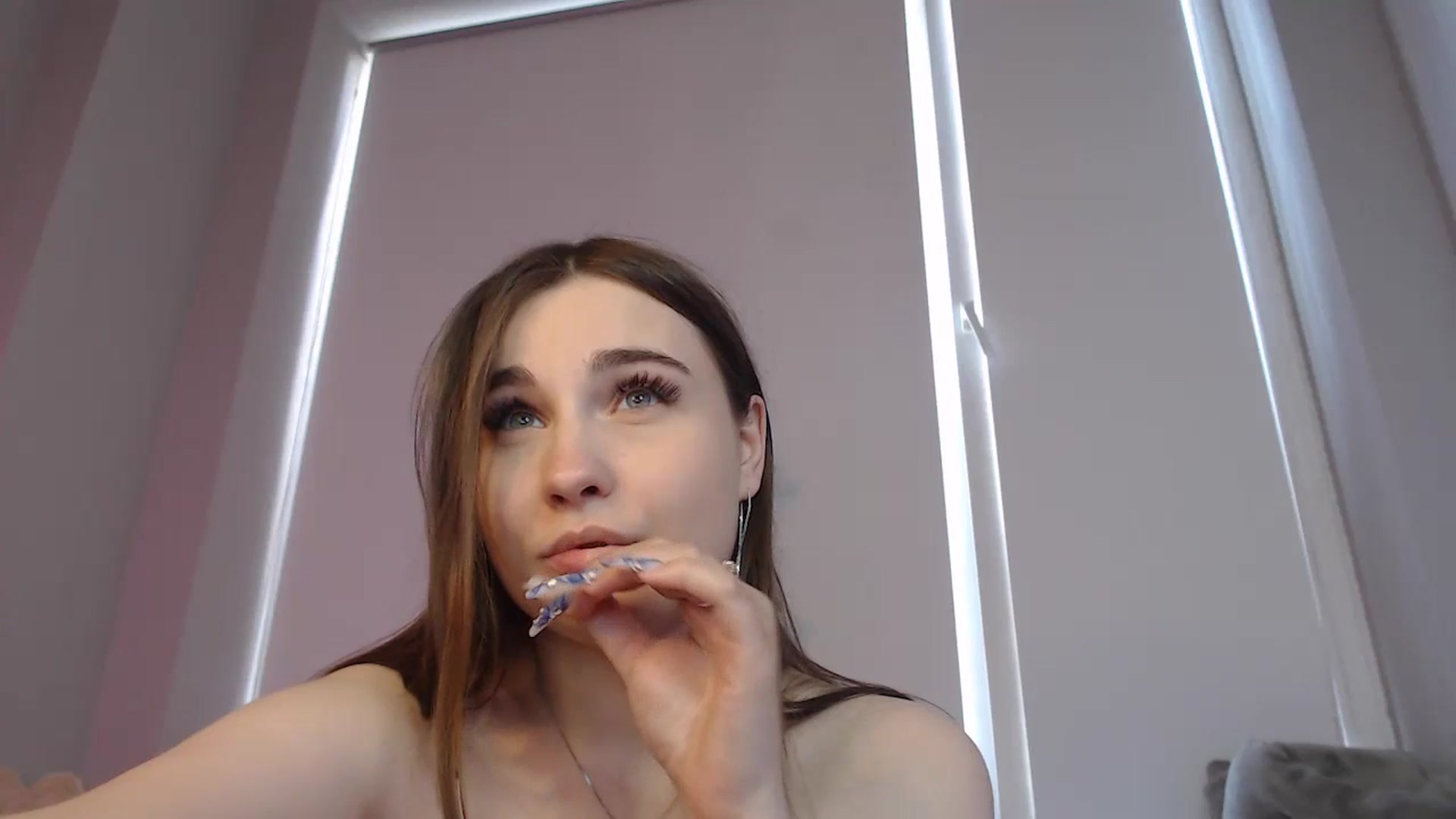 Gallery image thumbnail from LaneyGrey's myfreecams stream on, 08/11/2024, 12:09 image 10 of 20