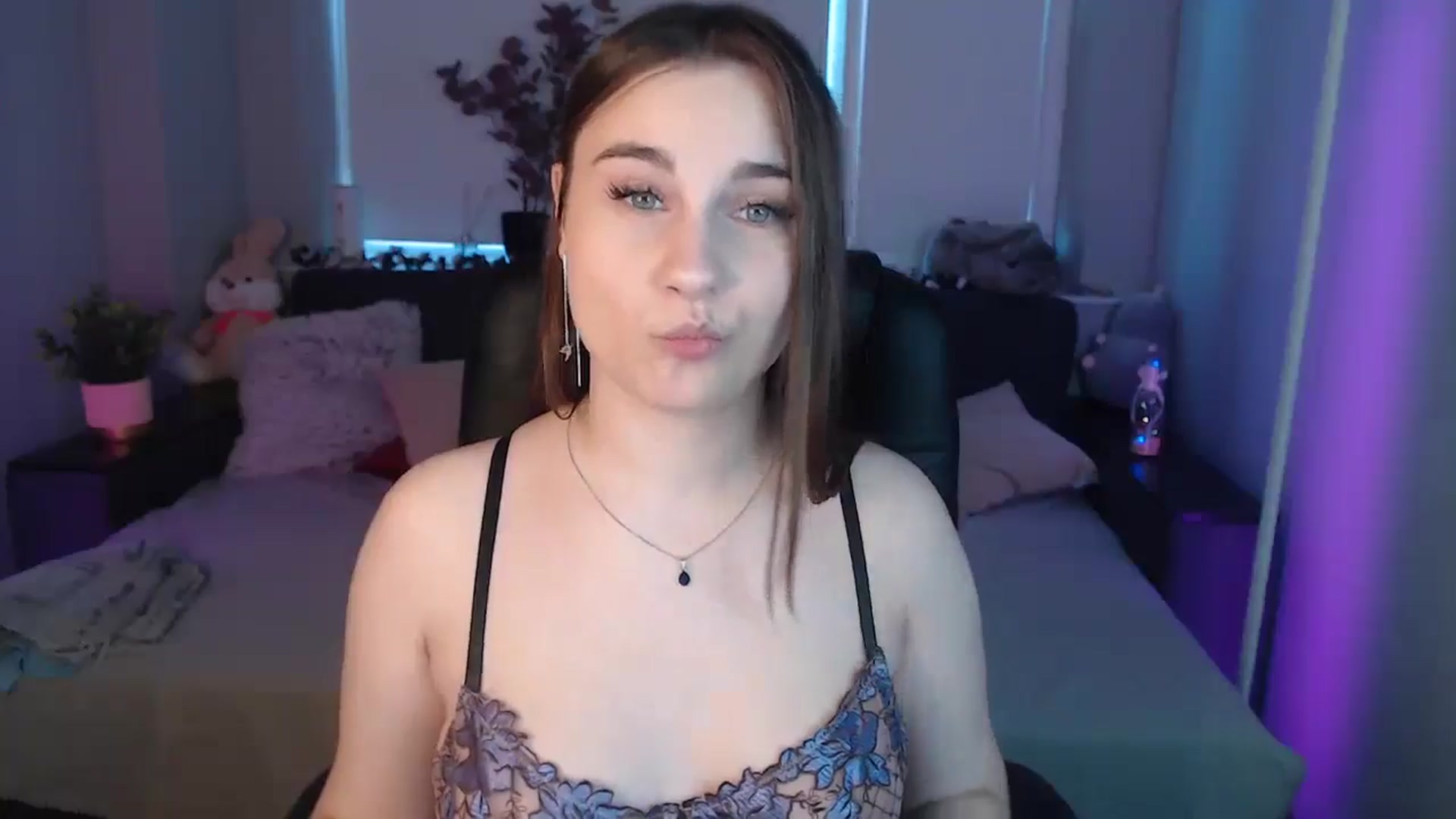 Gallery image thumbnail from LaneyGrey's myfreecams stream on, 08/13/2024, 09:26 image 6 of 20