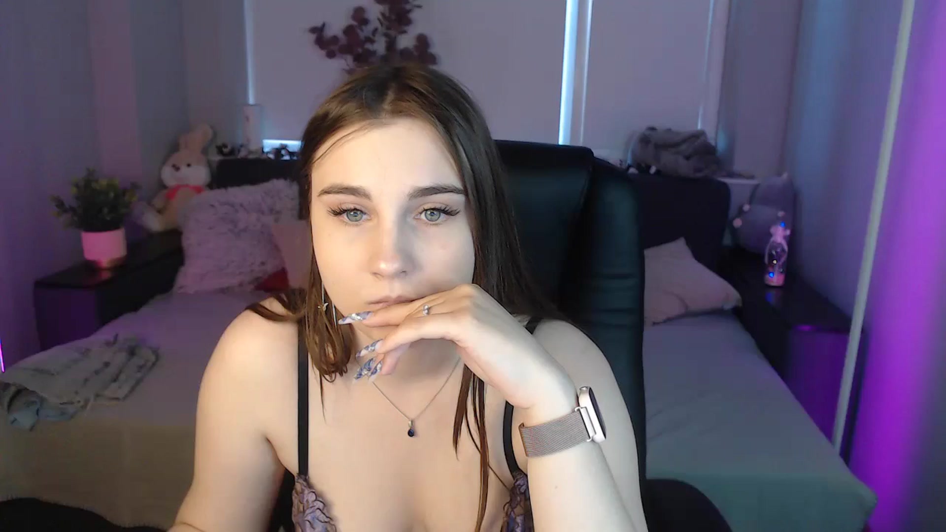 Gallery image thumbnail from LaneyGrey's myfreecams stream on, 08/13/2024, 09:56 image 5 of 20