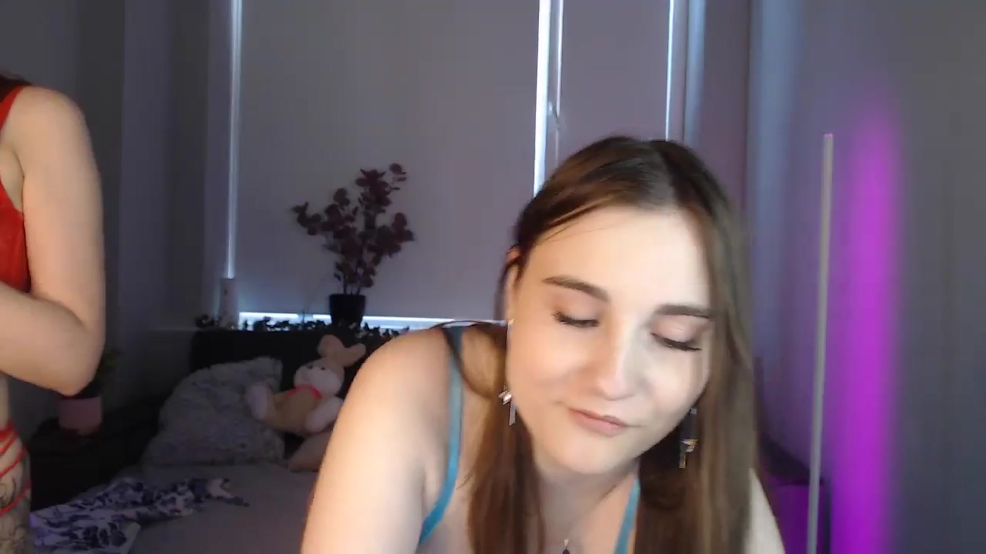Gallery image thumbnail from LaneyGrey's myfreecams stream on, 08/17/2024, 10:14 image 10 of 20