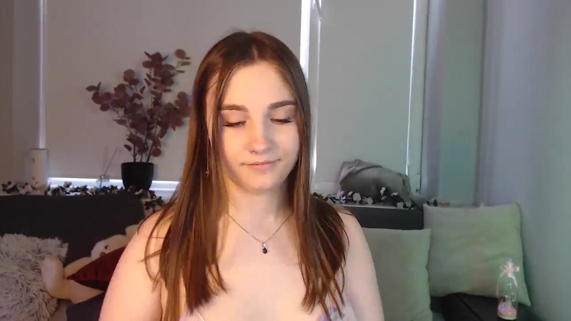 Gallery image thumbnail from LaneyGrey's myfreecams stream on, 08/18/2024, 11:05 image 2 of 20