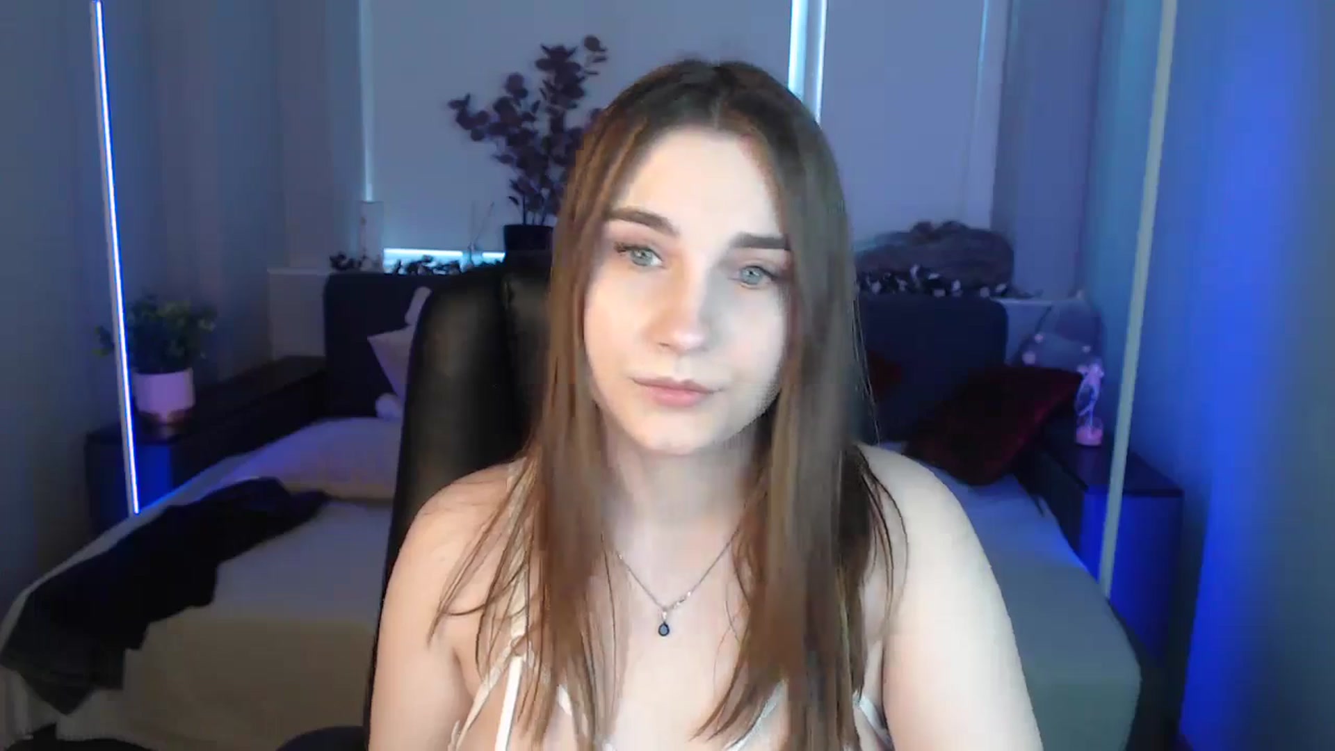 Gallery image thumbnail from LaneyGrey's myfreecams stream on, 08/20/2024, 09:05 image 5 of 20