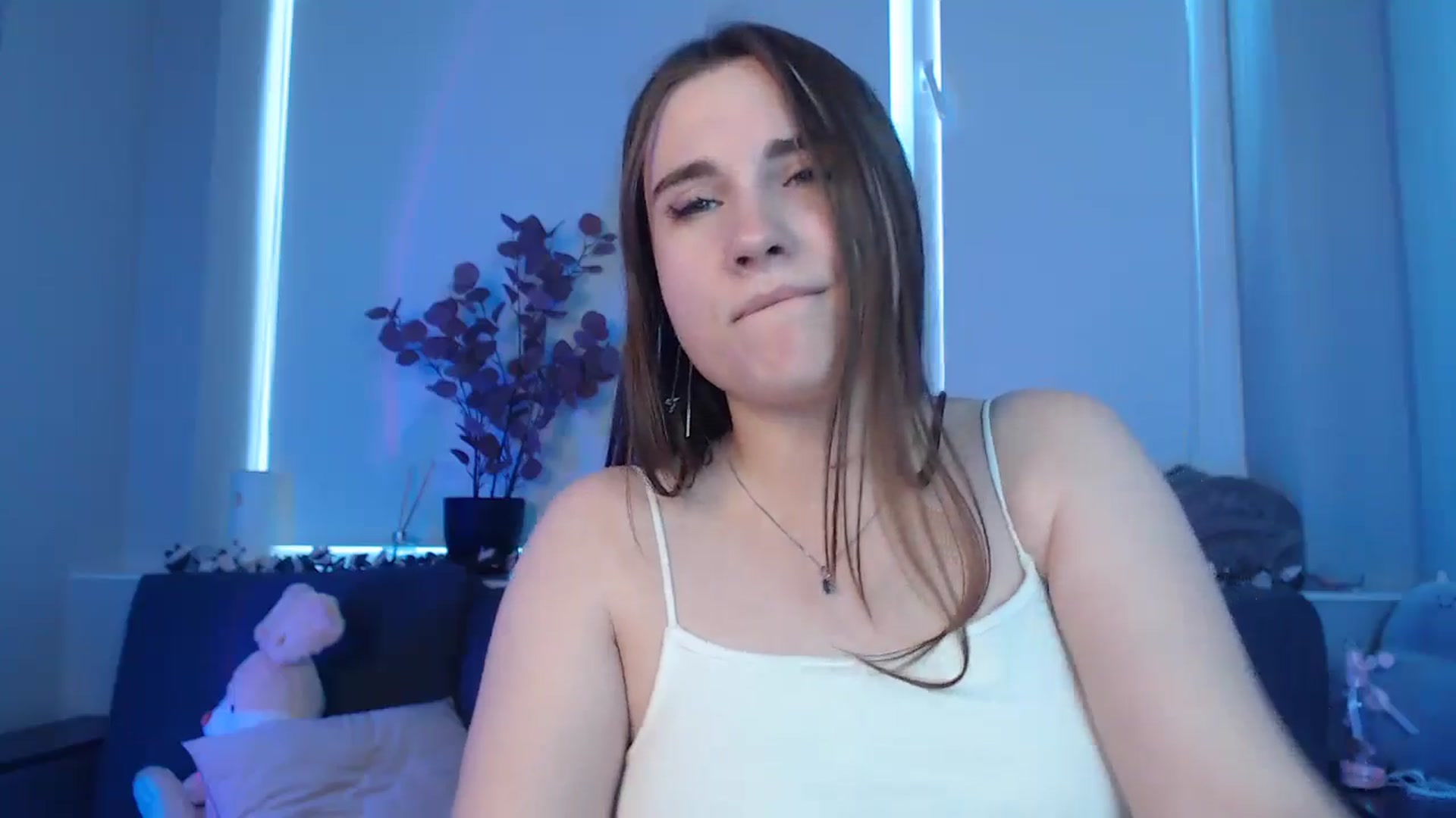 Gallery image thumbnail from LaneyGrey's myfreecams stream on, 08/20/2024, 14:02 image 7 of 20