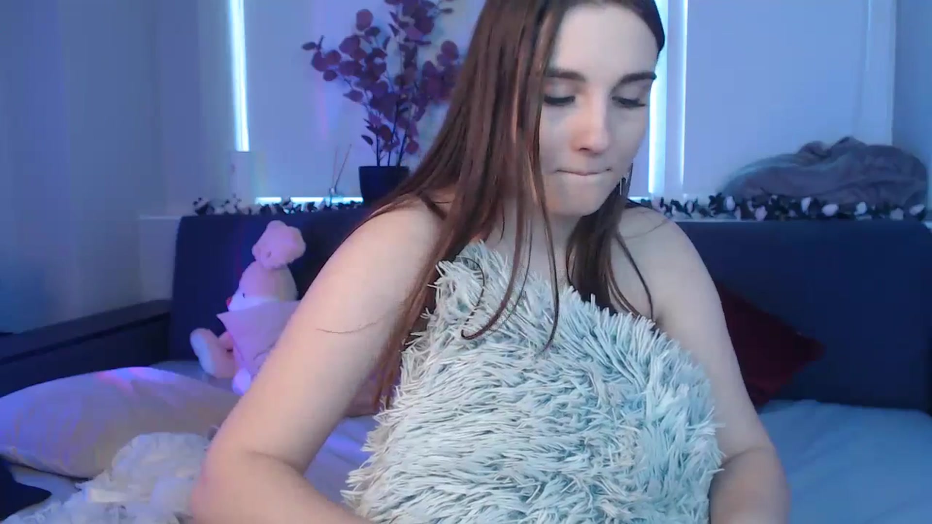 Gallery image thumbnail from LaneyGrey's myfreecams stream on, 08/20/2024, 14:02 image 2 of 20