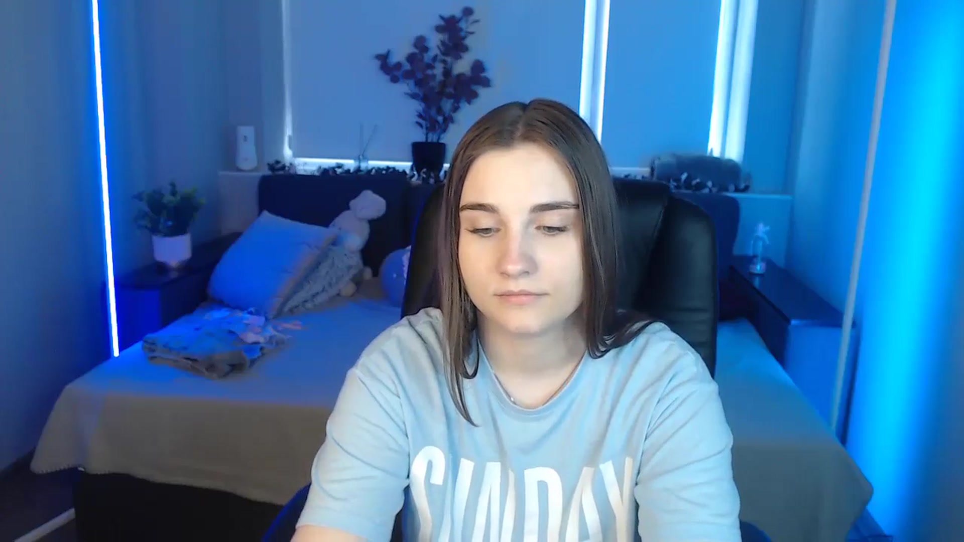 Gallery image thumbnail from LaneyGrey's myfreecams stream on, 08/25/2024, 13:07 image 6 of 20