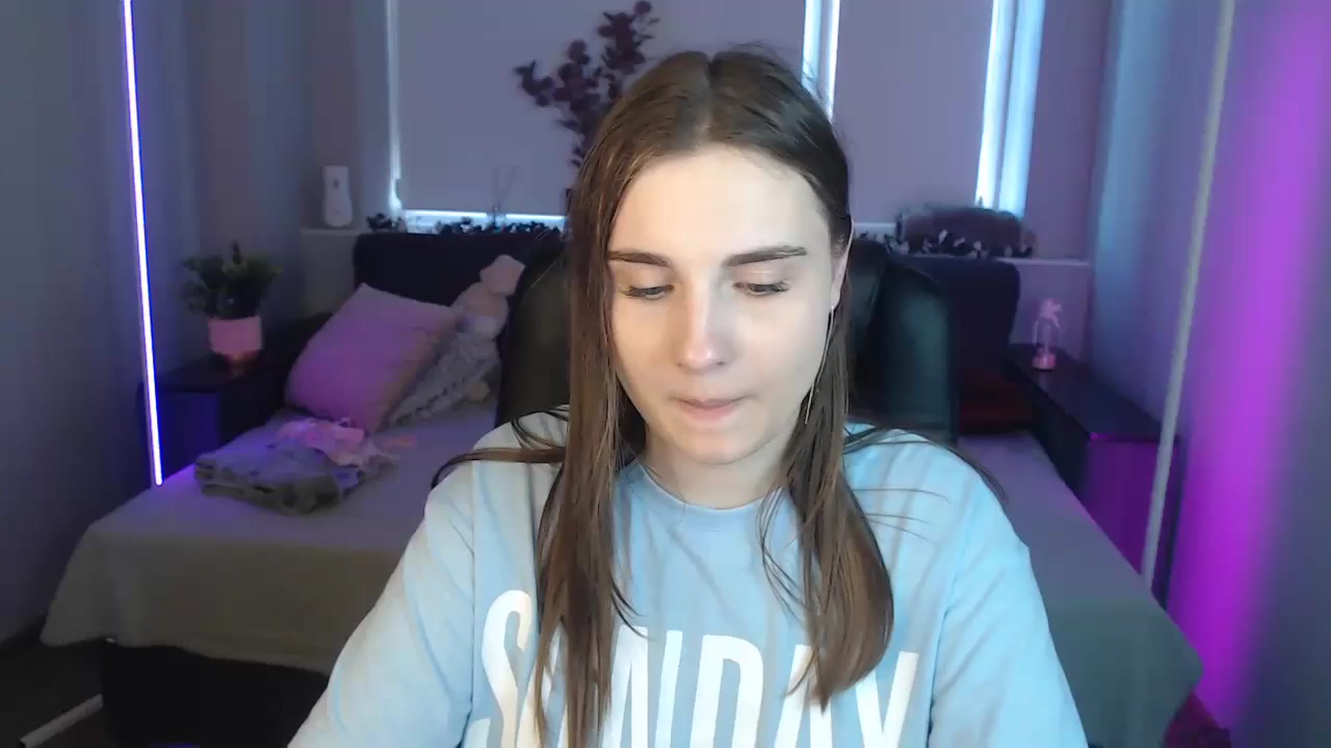 Gallery image thumbnail from LaneyGrey's myfreecams stream on, 08/25/2024, 13:07 image 1 of 20