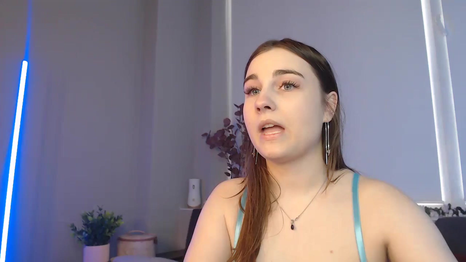 Gallery image thumbnail from LaneyGrey's myfreecams stream on, 08/27/2024, 13:06 image 1 of 20