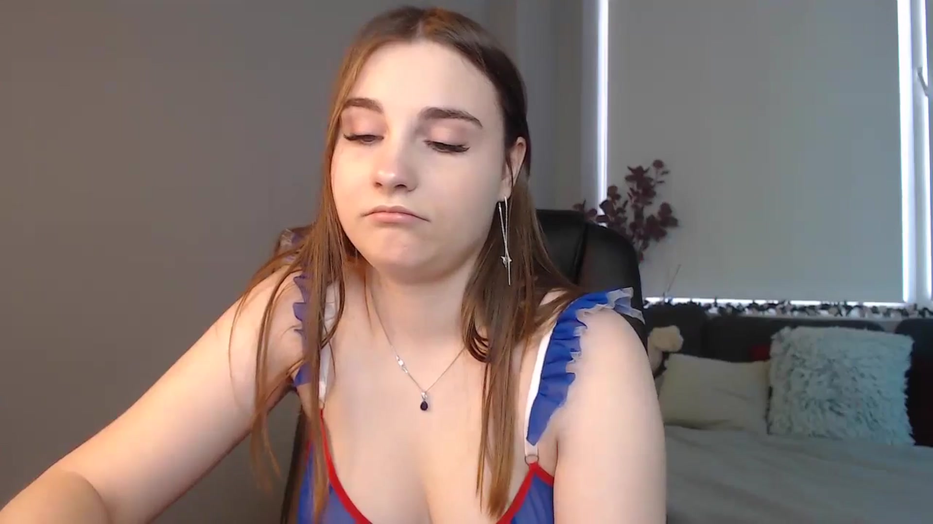 Gallery image thumbnail from LaneyGrey's myfreecams stream on, 08/28/2024, 09:14 image 12 of 20