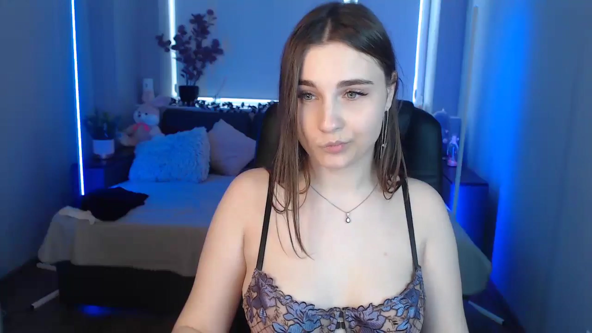 Gallery image thumbnail from LaneyGrey's myfreecams stream on, 08/30/2024, 11:40 image 14 of 20