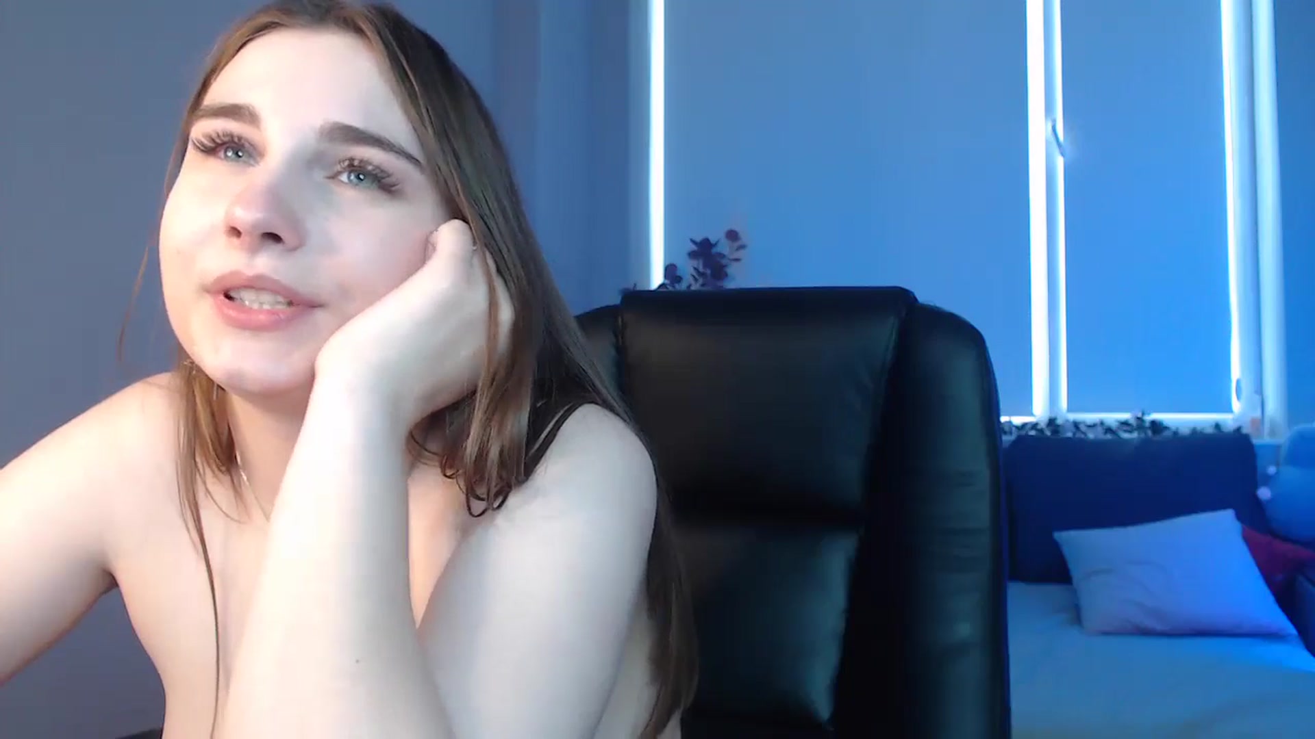 Gallery image thumbnail from LaneyGrey's myfreecams stream on, 08/30/2024, 12:32 image 17 of 20
