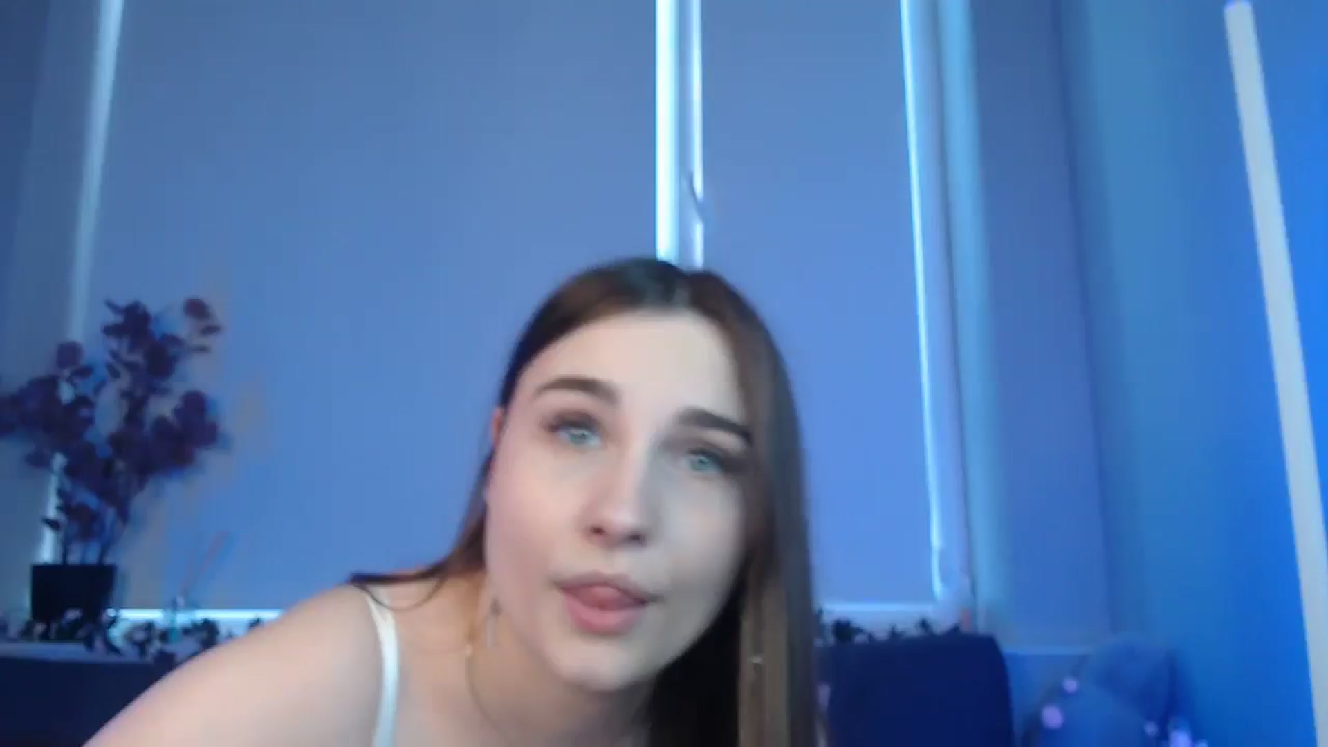 Gallery image thumbnail from LaneyGrey's myfreecams stream on, 09/02/2024, 10:32 image 4 of 20